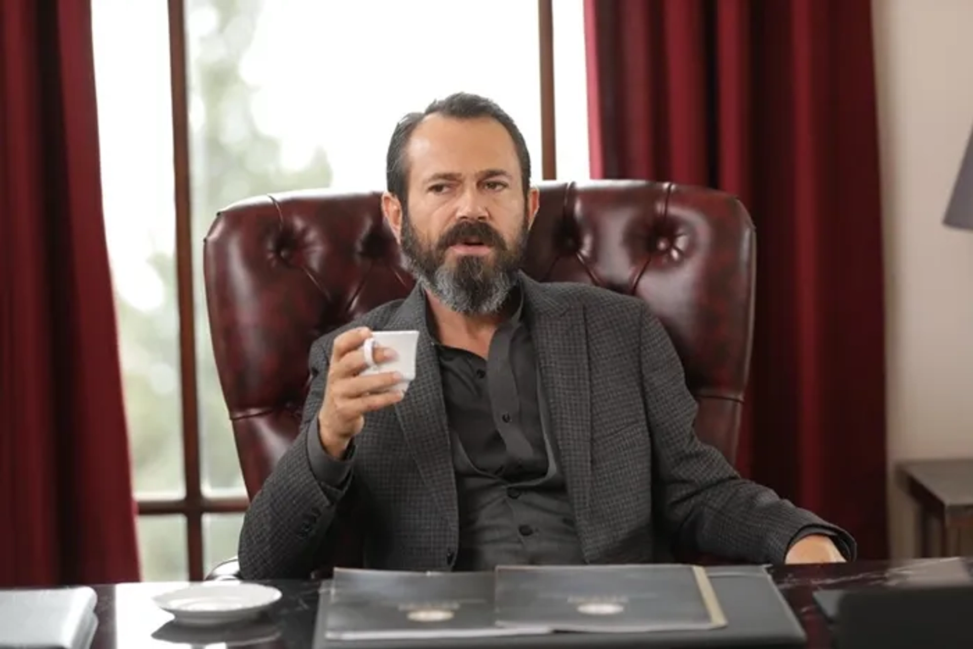 Olgun Simsek in Ramo (2020)