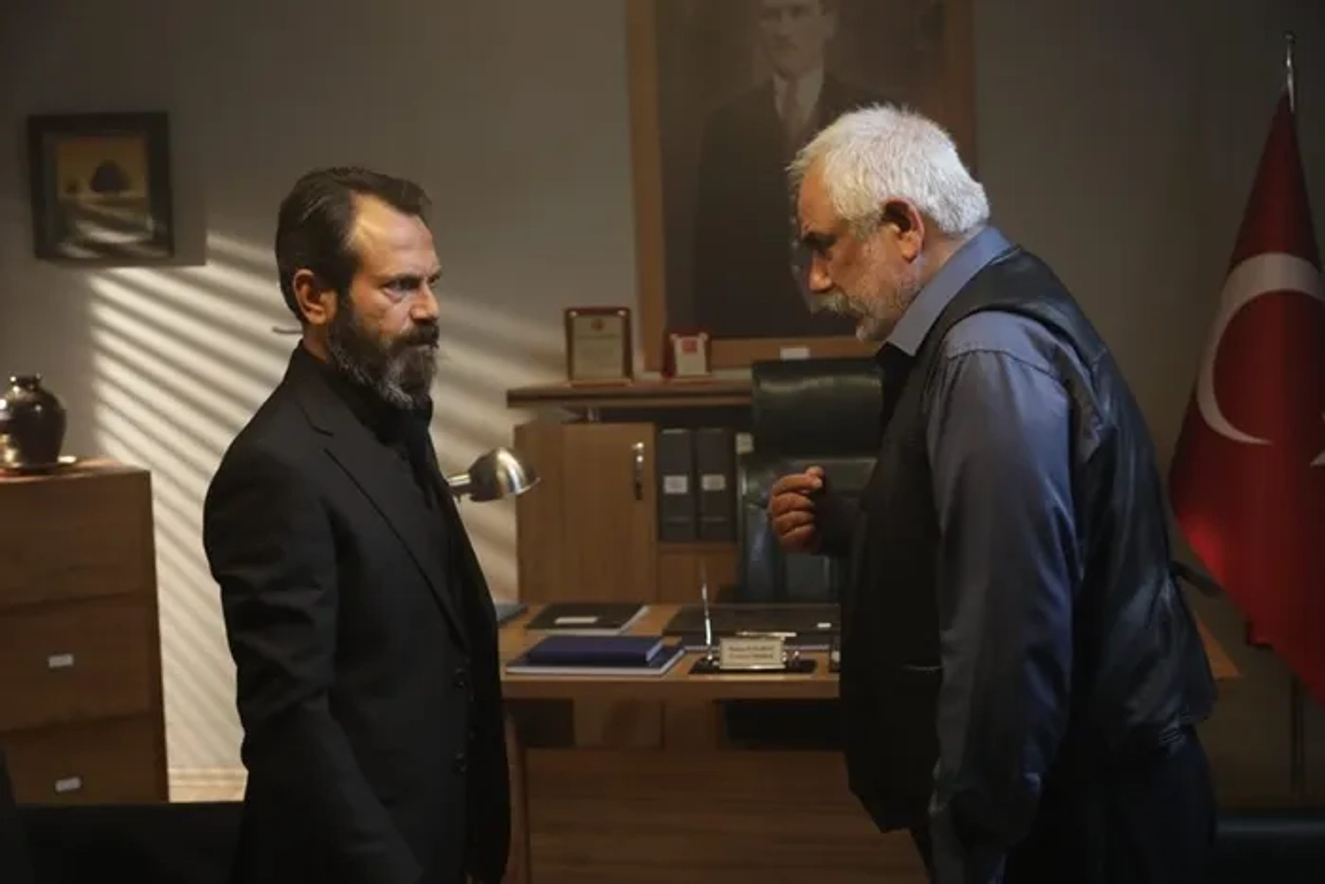 Olgun Simsek in Ramo (2020)