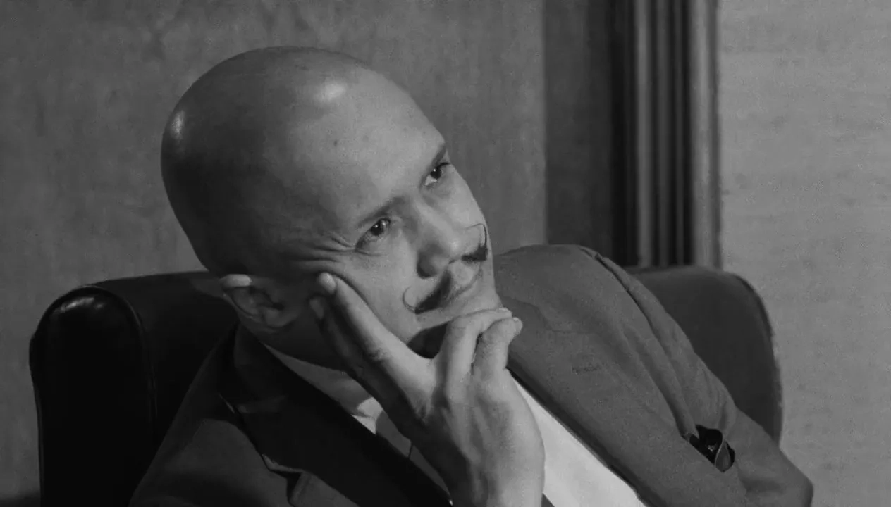 Khigh Dhiegh in Seconds (1966)
