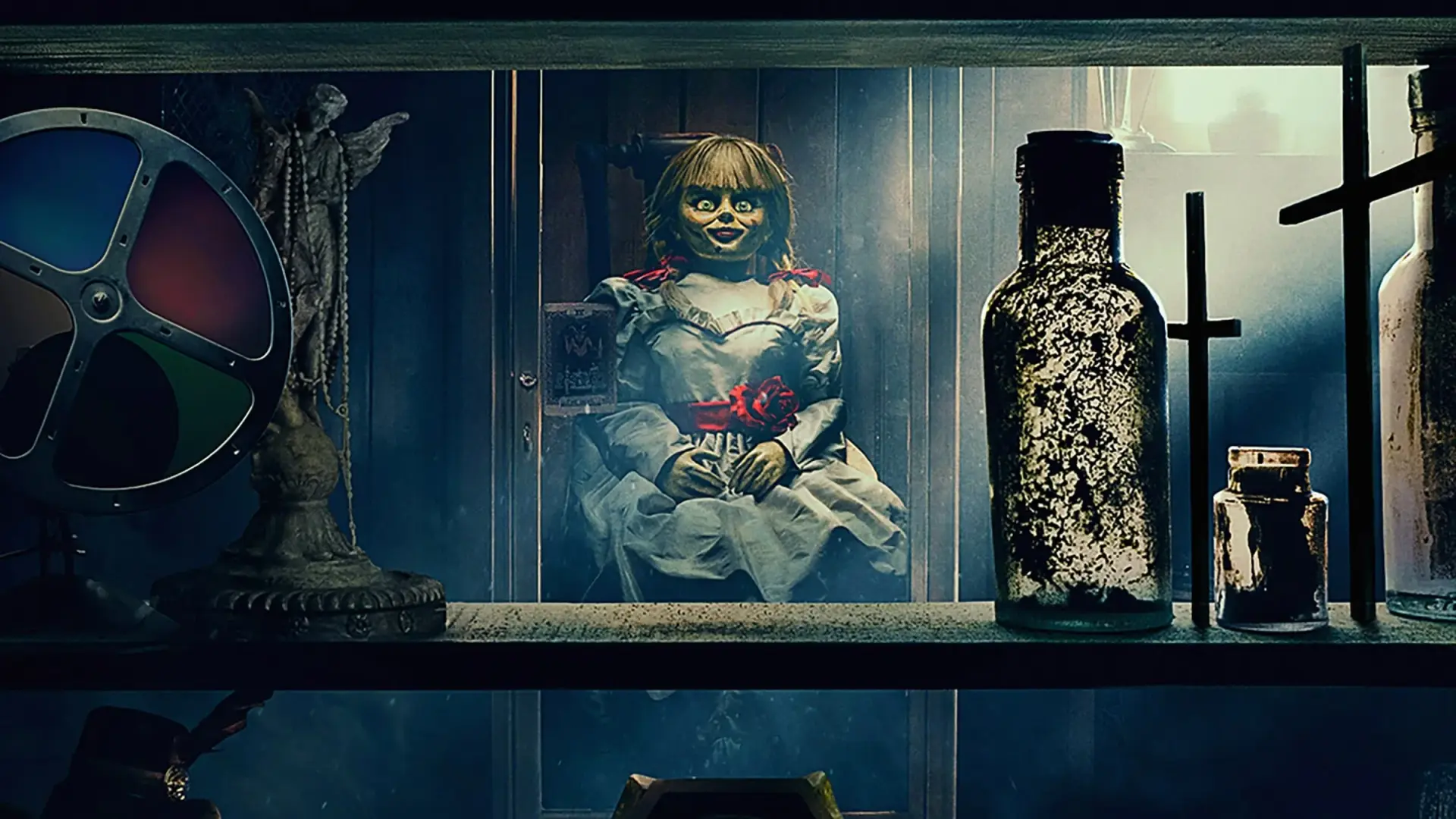 دانلود فیلم آنابل به خانه می آید (Annabelle Comes Home 2019)