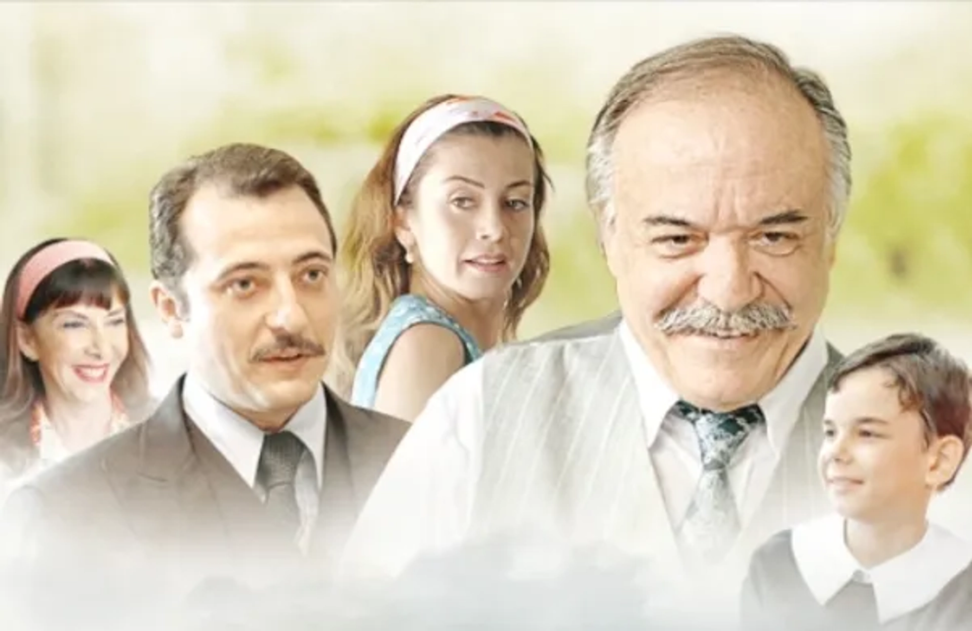 Hümeyra, Çetin Tekindor, Yigit Özsener, Gökçe Bahadir, and Durukan Çelikkaya in My Grandfather's People (2011)