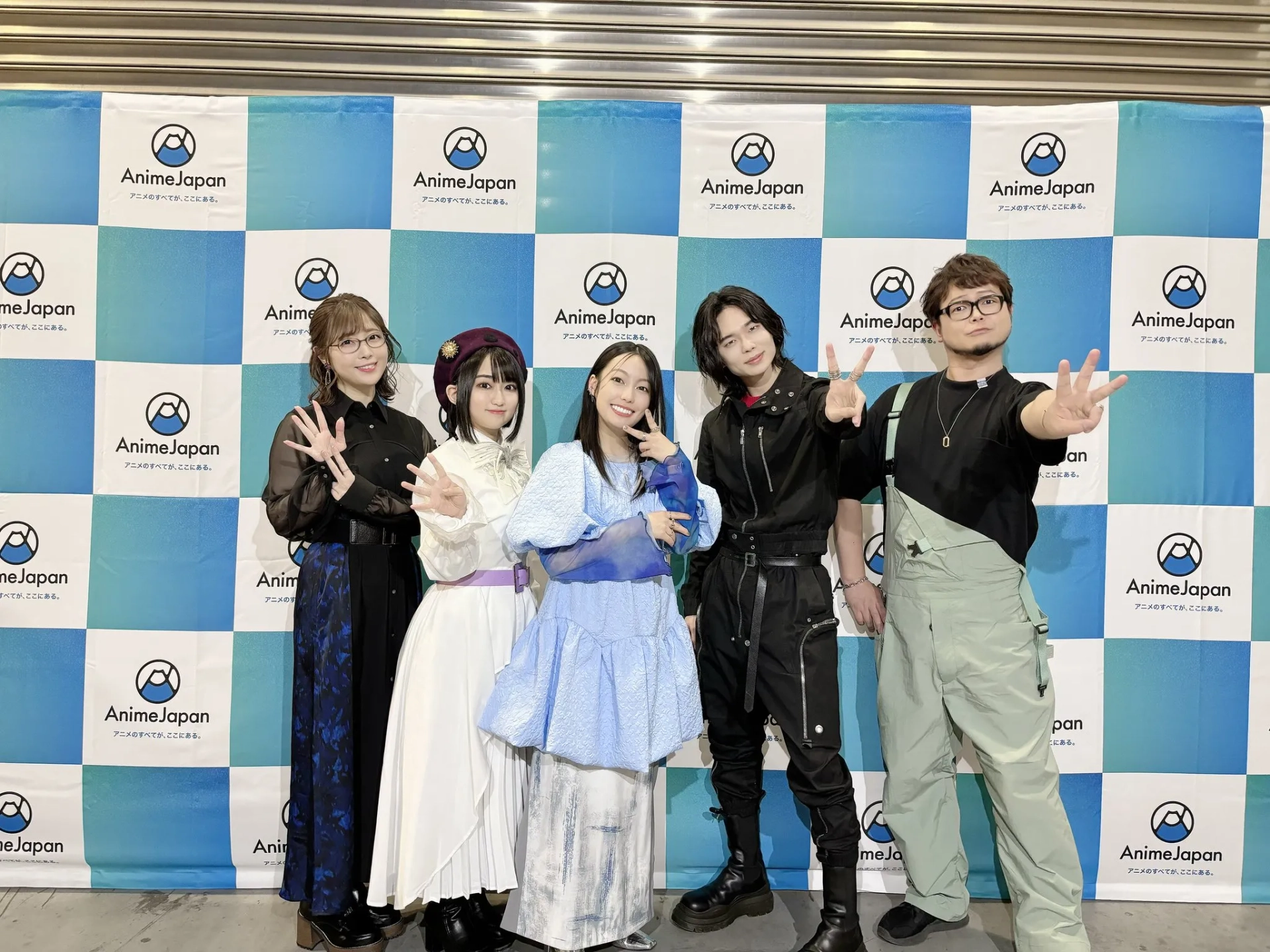 Reiji Kawashima, Kazuyuki Okitsu, Aoi Yûki, Yumi Uchiyama, and Kaede Hondo at an event for Mission: Yozakura Family (2024)