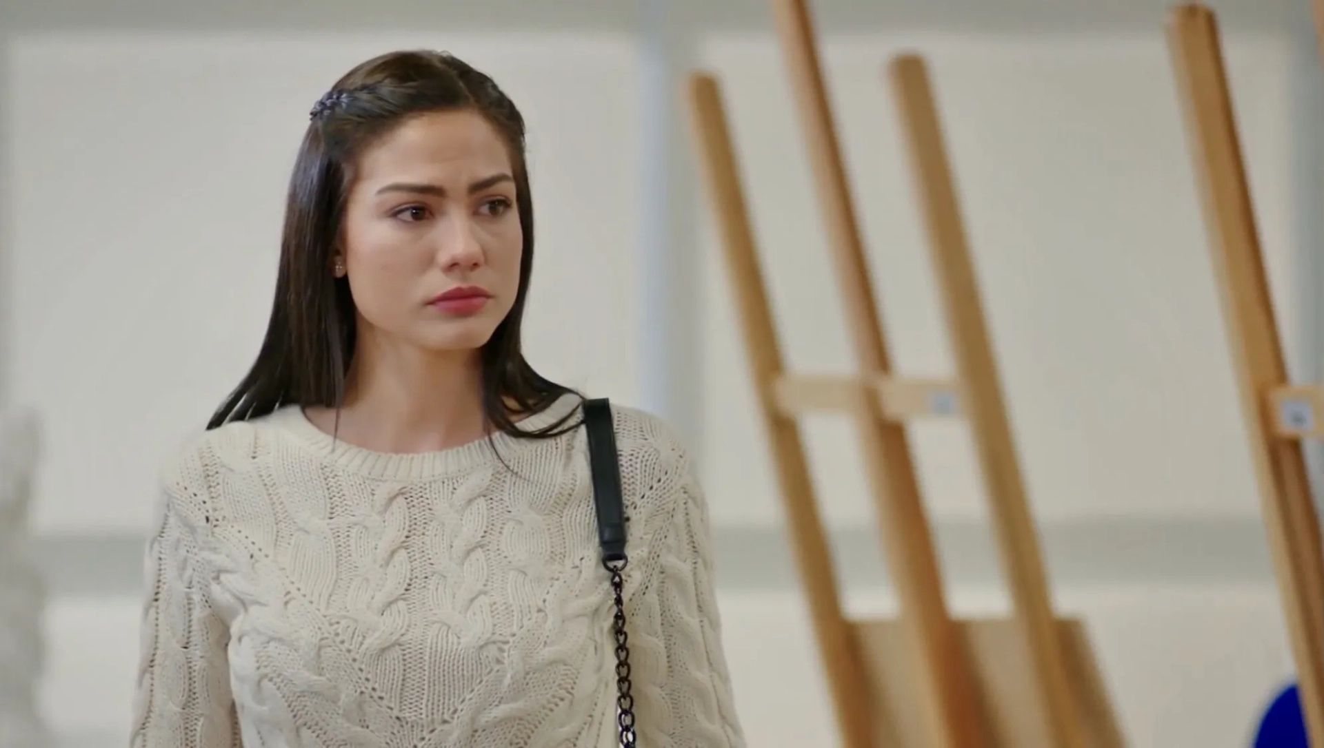 Demet Özdemir in Çilek Kokusu: Episode #1.20 (2015)