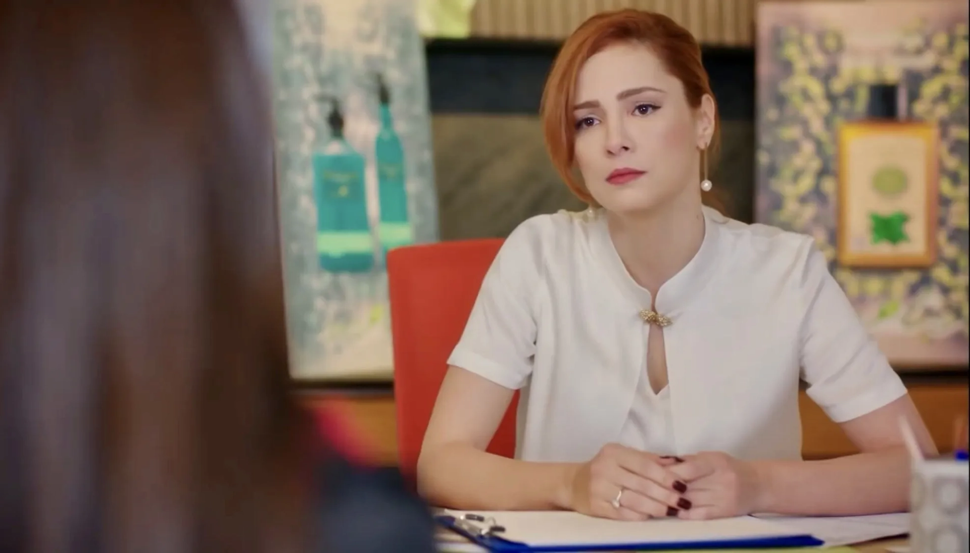 Mine Tugay in Çilek Kokusu: Episode #1.19 (2015)