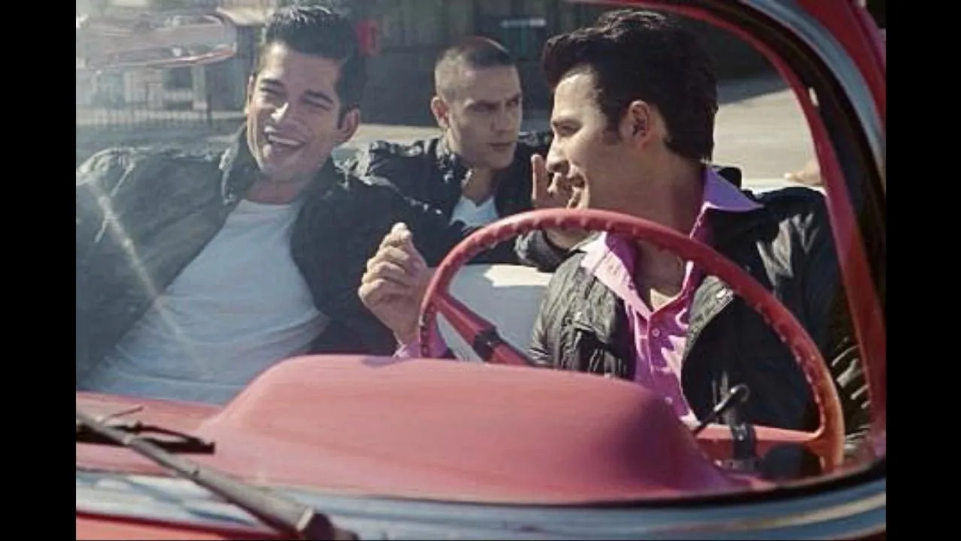 Burak Özçivit, Birkan Sokullu, and Kadir Dogulu in Little Secrets (2010)