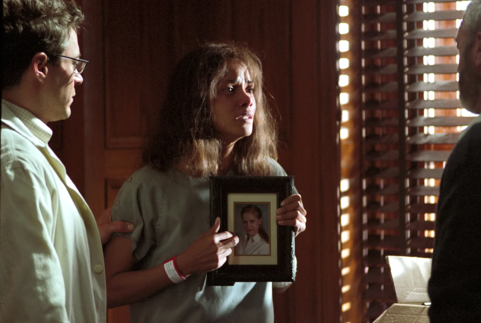 Robert Downey Jr. and Halle Berry in Gothika (2003)