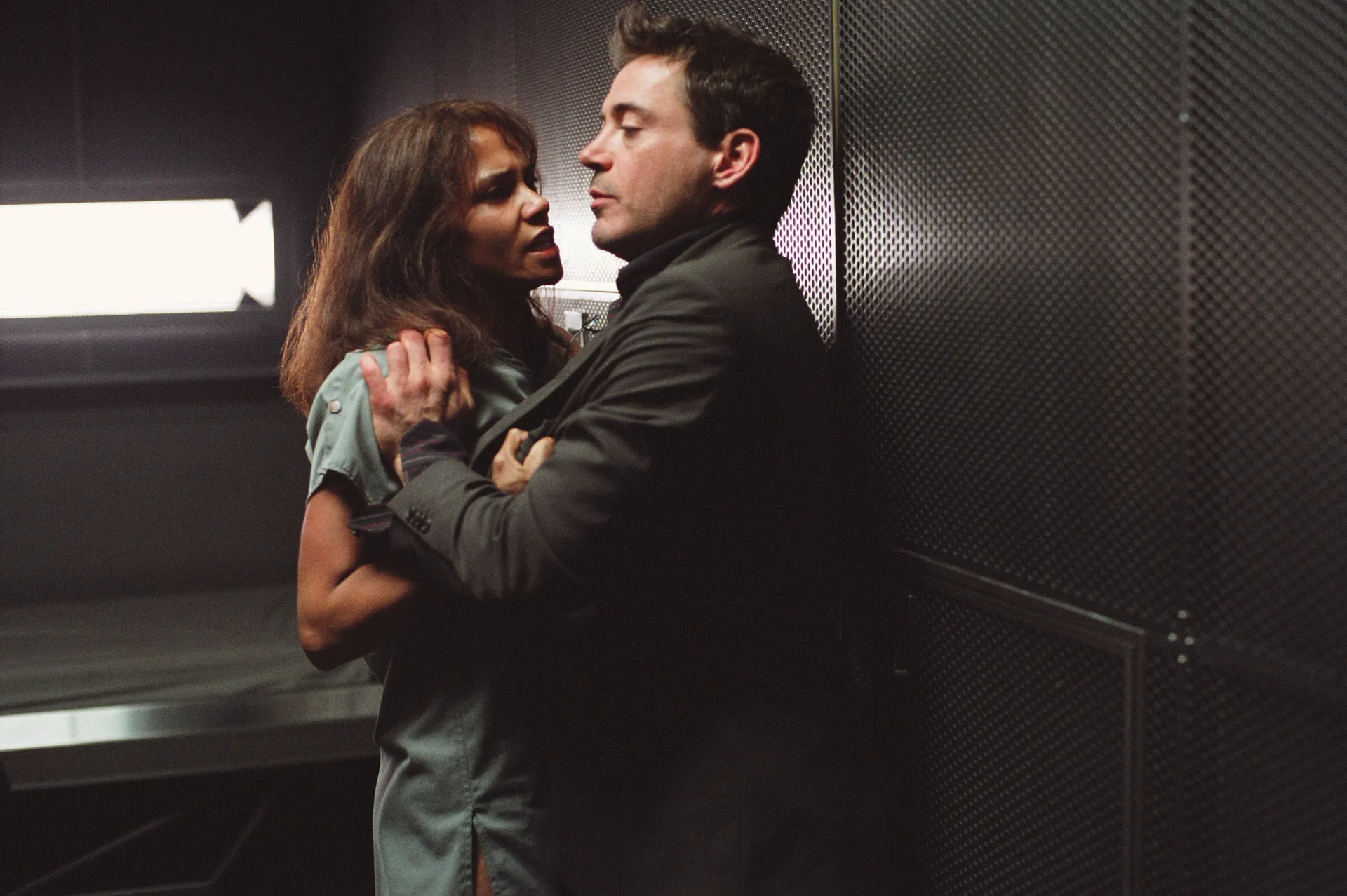 Robert Downey Jr. and Halle Berry in Gothika (2003)