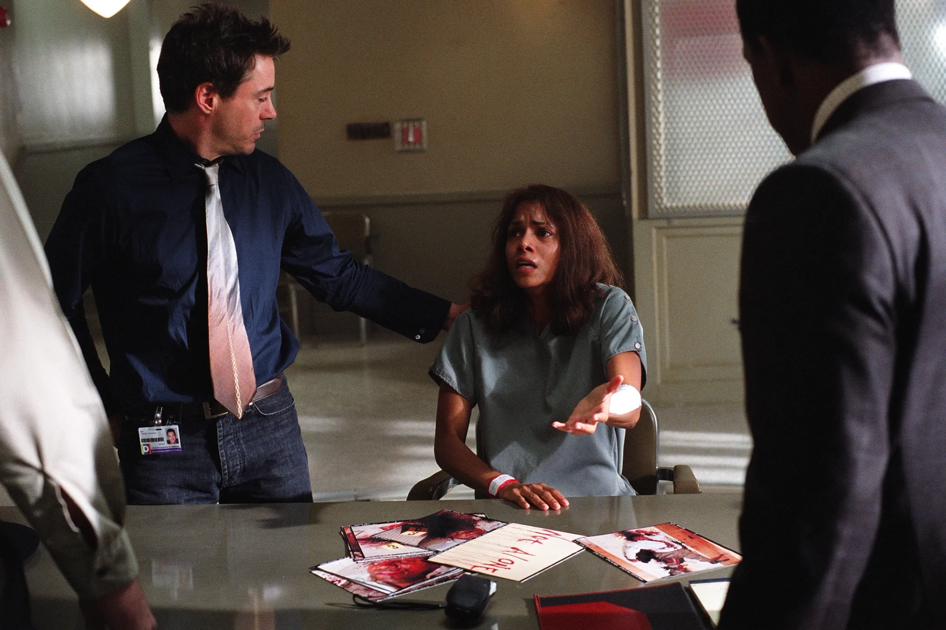 Robert Downey Jr. and Halle Berry in Gothika (2003)