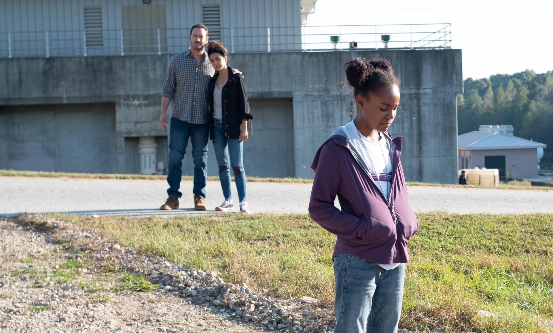 Emmanuelle Chriqui, Mark-Paul Gosselaar, and Saniyya Sidney in The Passage (2019)