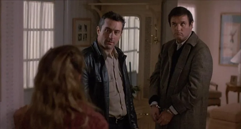 Robert De Niro, Charles Grodin, and Danielle DuClos in Midnight Run (1988)