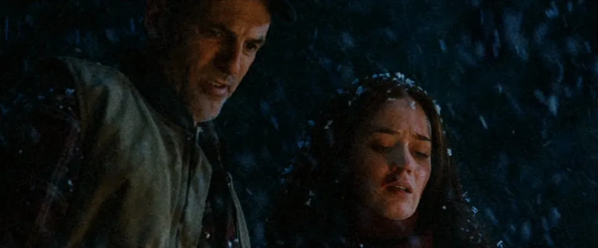 Ned Bellamy and Emily Blunt in Wind Chill (2007)