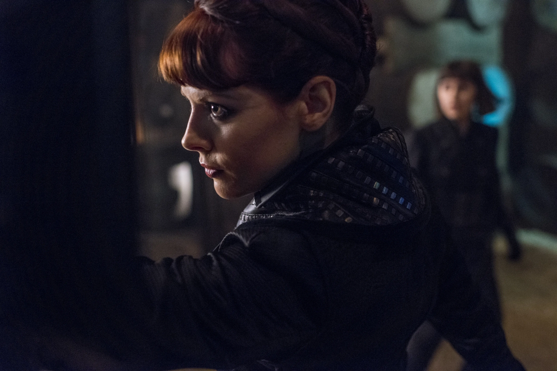 Emily Beecham and Ally Ioannides in Into the Badlands (2015)