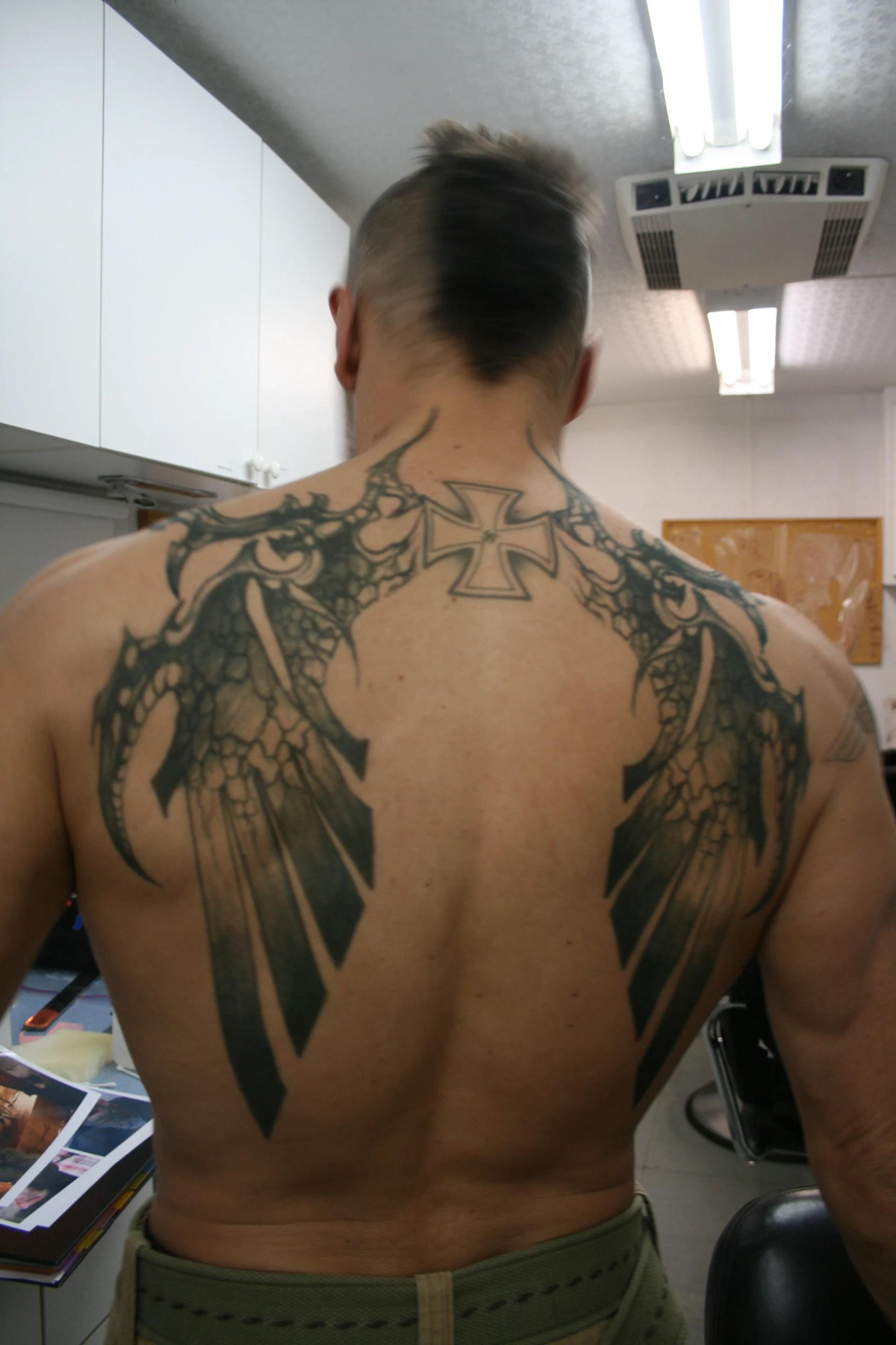 Max Ryan In tattoo Make-up