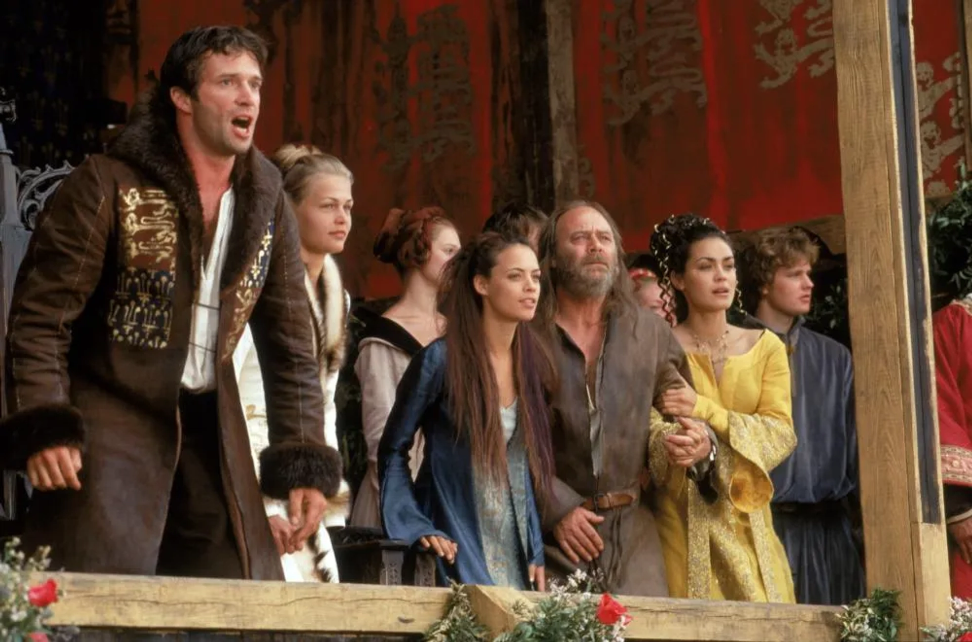 Bérénice Bejo, Christopher Cazenove, James Purefoy, and Shannyn Sossamon in A Knight's Tale (2001)