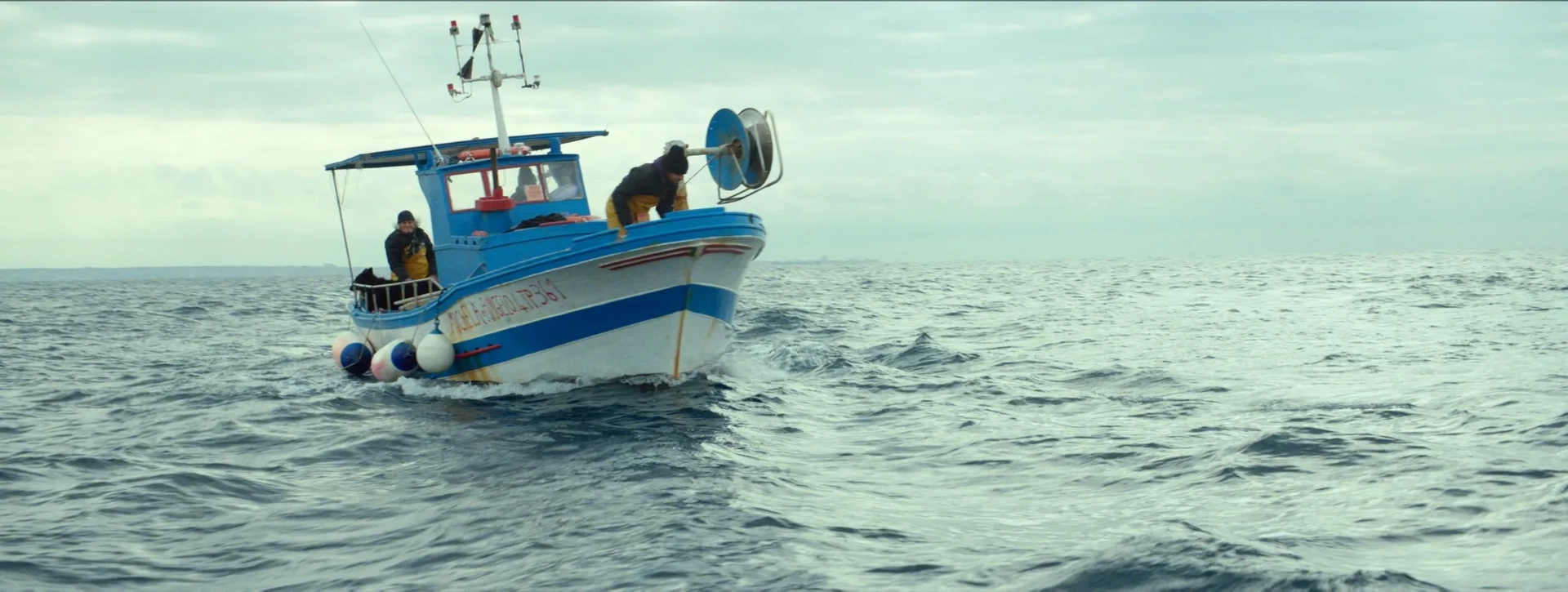 فیلم قرمز: یک دروغ واقعی درباره کلمنته ماهیگیر (Rosso: La vera storia falsa del pescatore Clemente 2019)