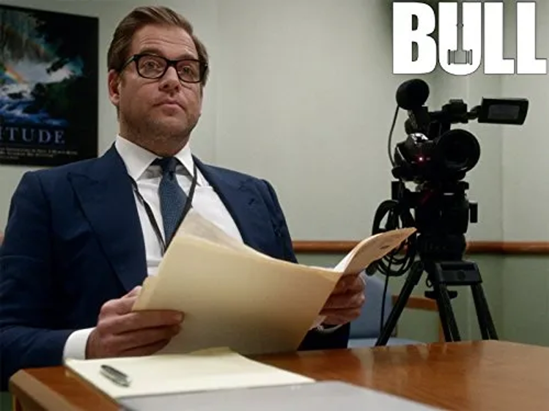 Bull (2016)