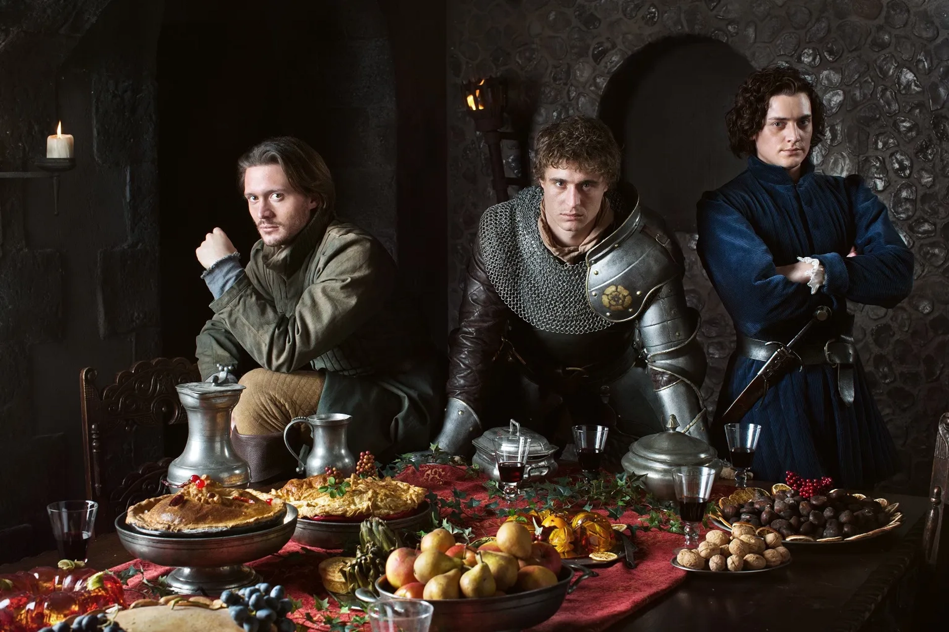 Max Irons, David Oakes, and Aneurin Barnard in The White Queen (2013)