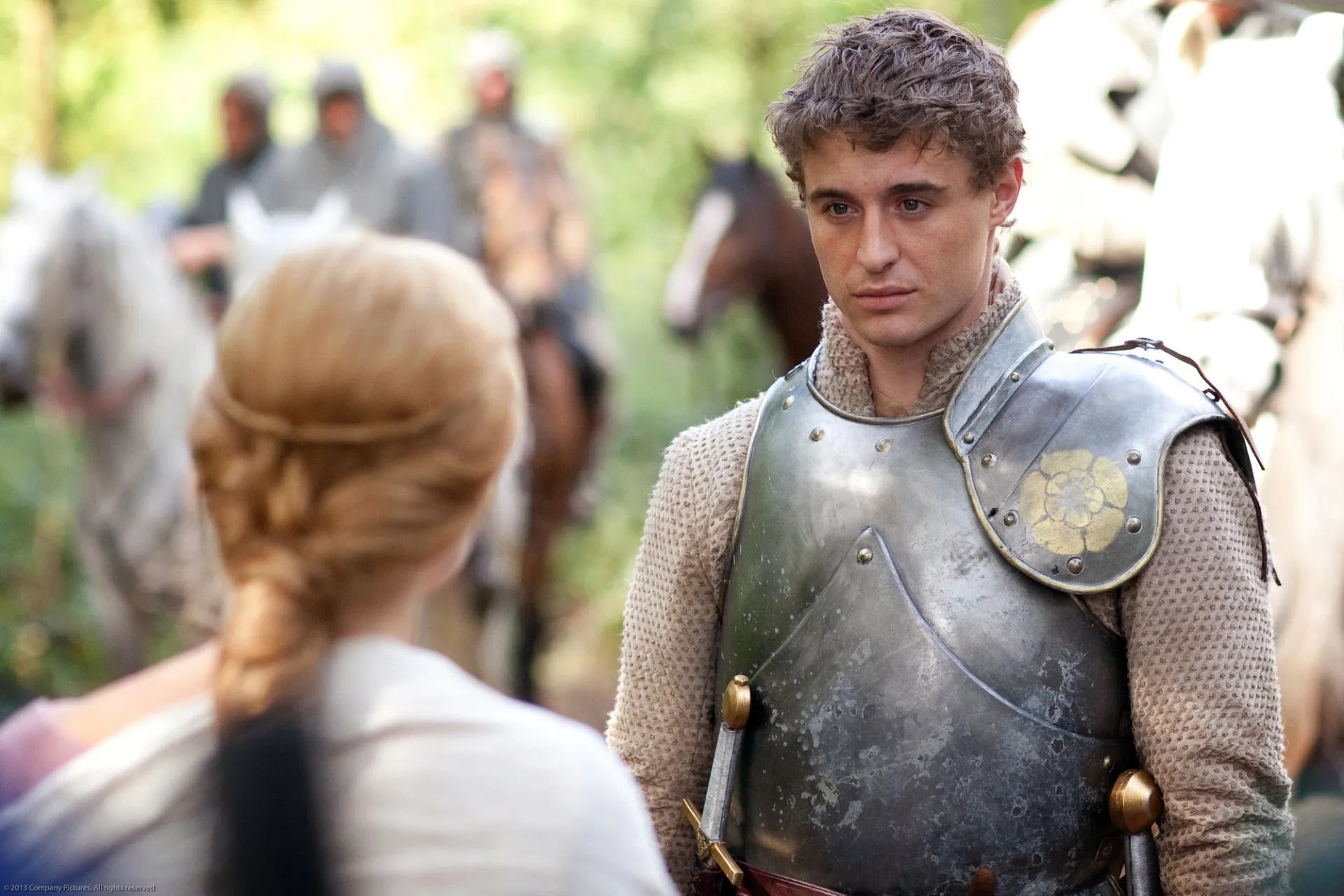 Rebecca Ferguson and Max Irons in The White Queen (2013)