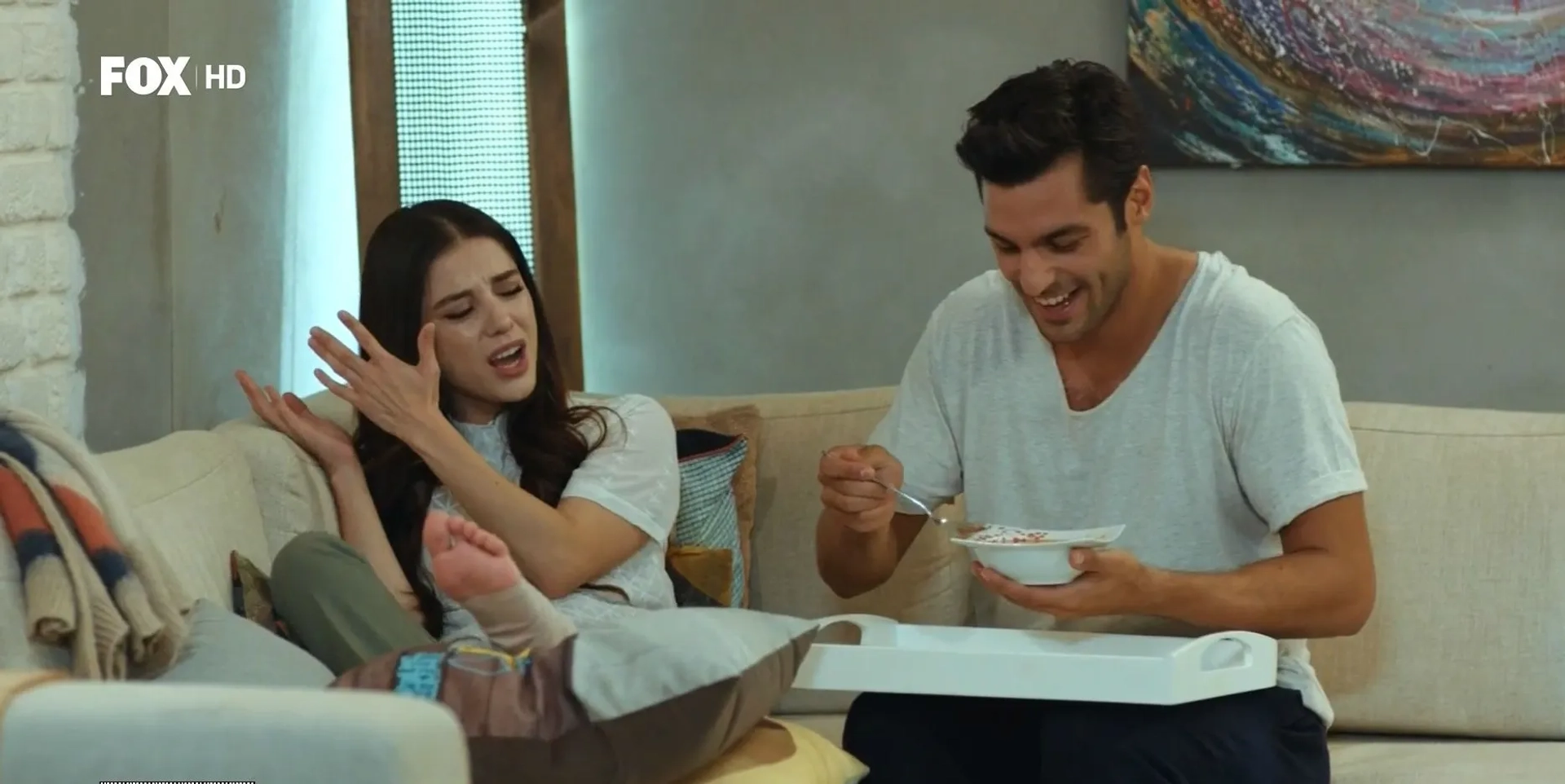 Özge Gürel and Serkan Çayoglu in Cherry Season (2014)