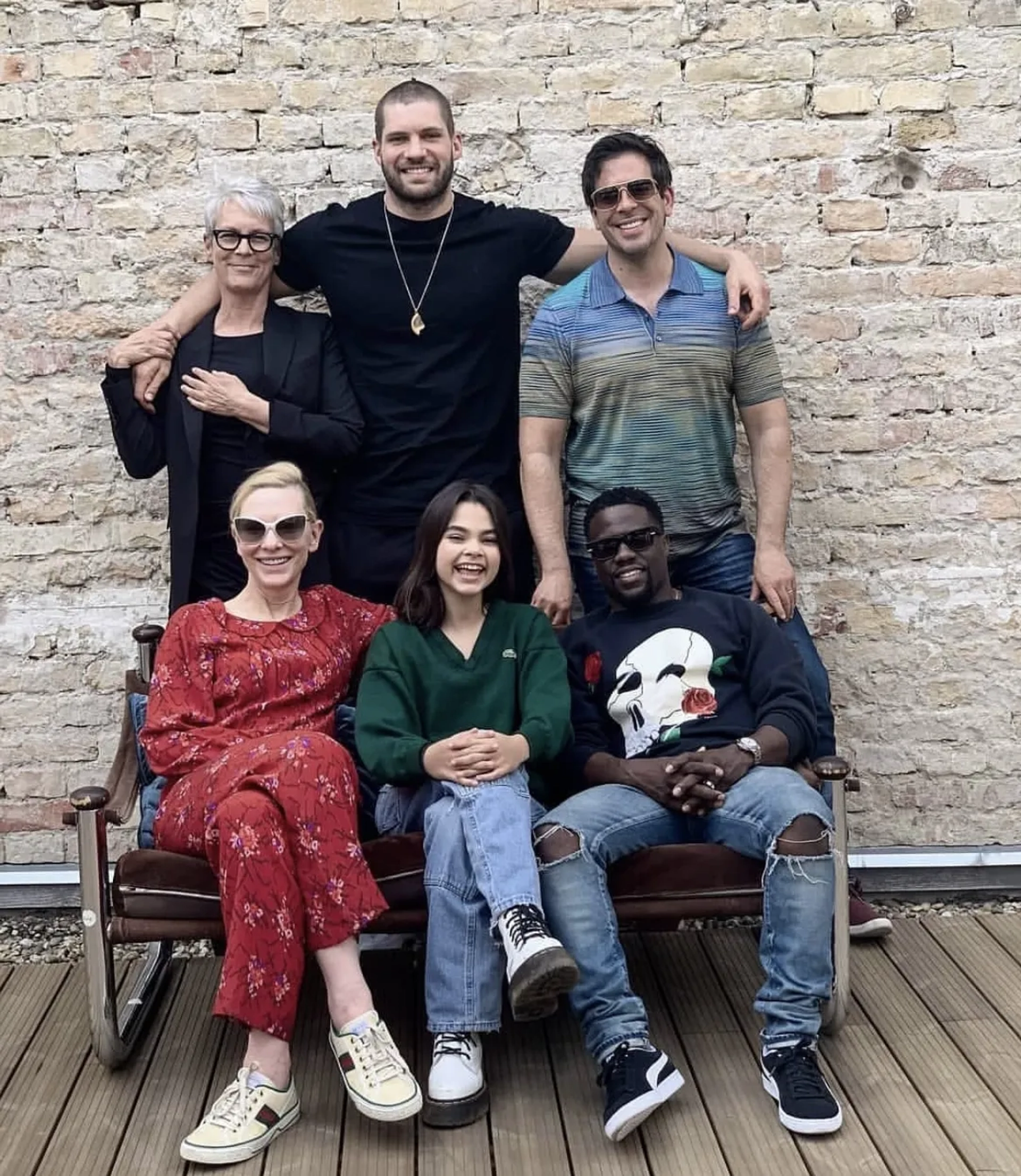 Jamie Lee Curtis, Cate Blanchett, Kevin Hart, Eli Roth, Ariana Greenblatt, and Florian Munteanu in Borderlands (2024)