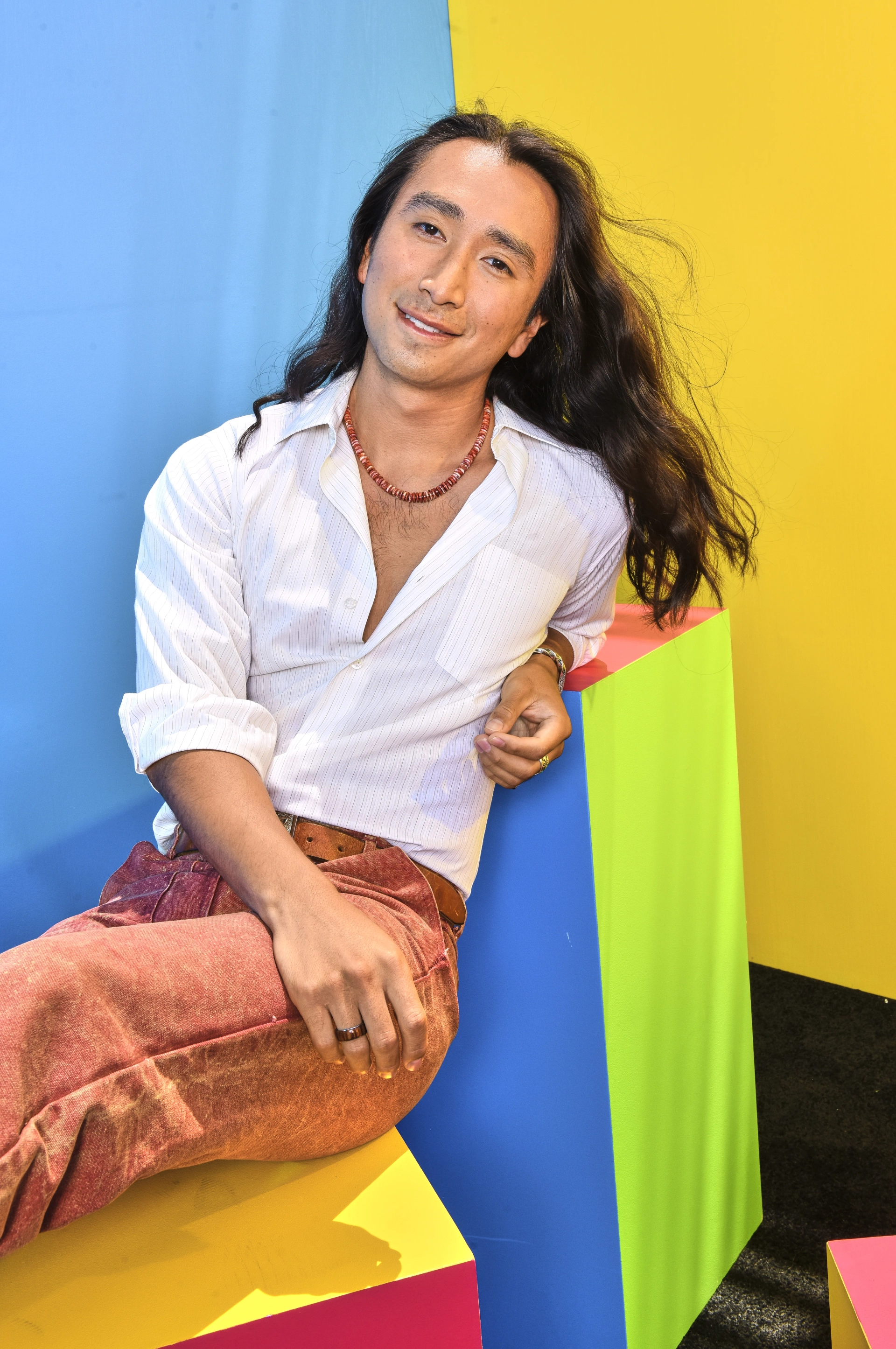 Román Zaragoza in Ghosts (2021)