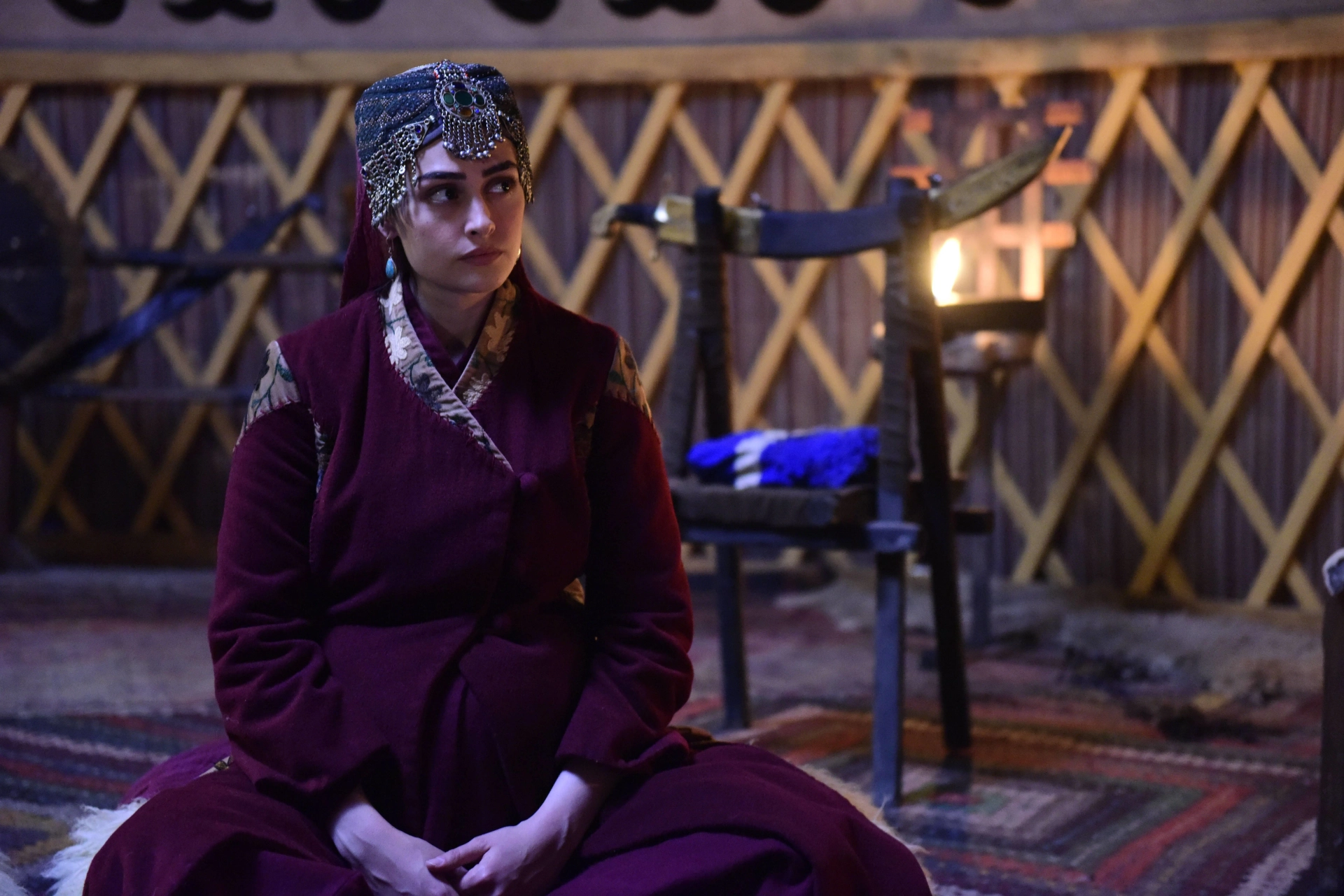 Esra Bilgiç in Dirilis: Ertugrul (2014)