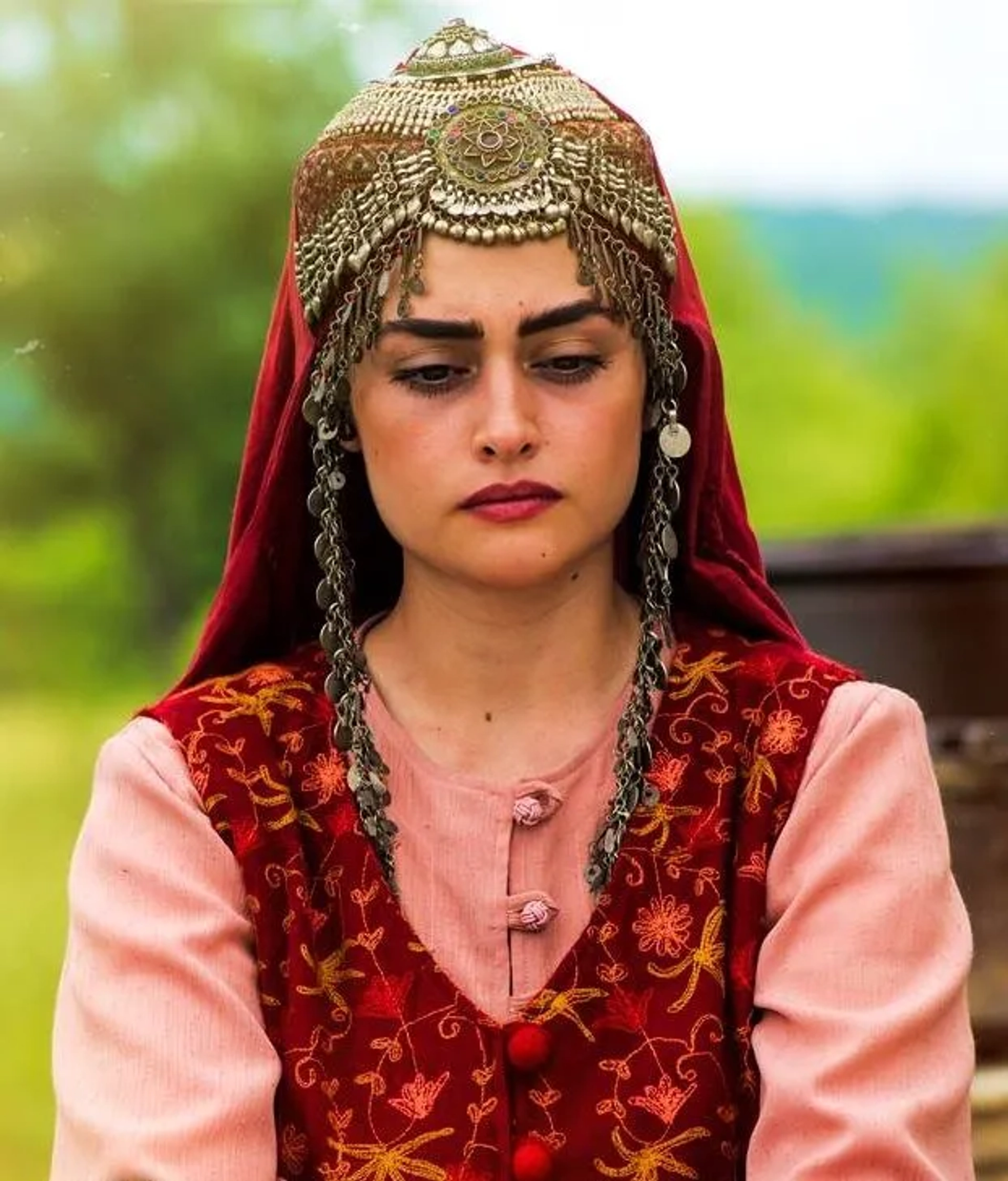 Esra Bilgiç in Dirilis: Ertugrul (2014)