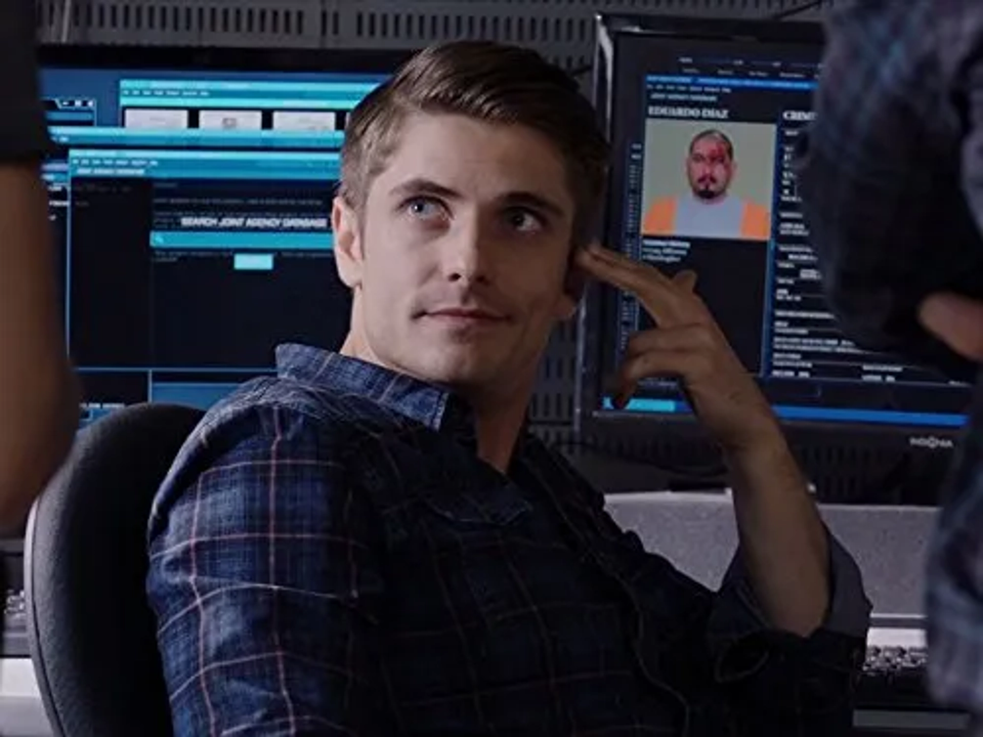 Samuel Hunt in Chicago P.D. (2014)