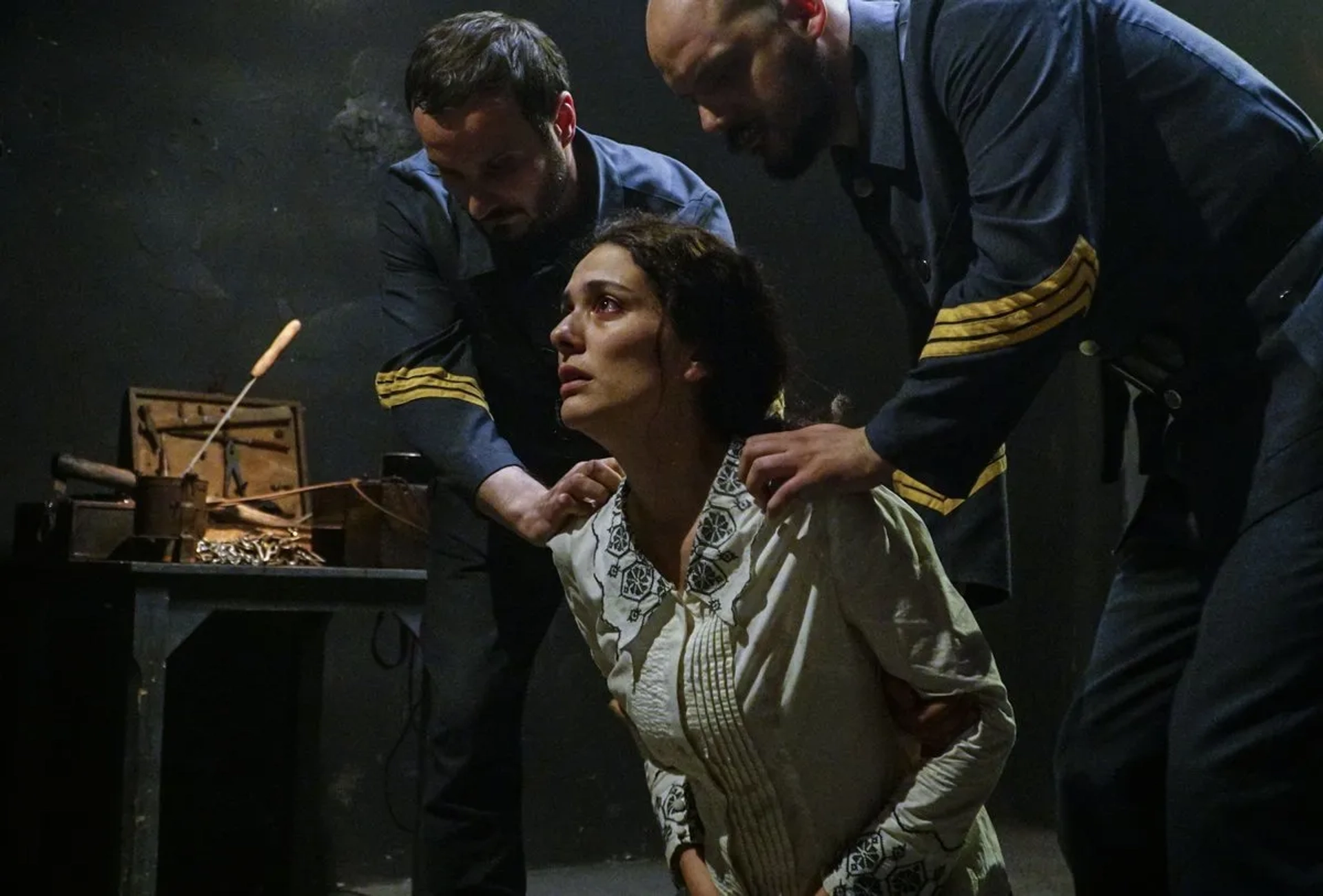 Bergüzar Korel in Wounded Love (2016)