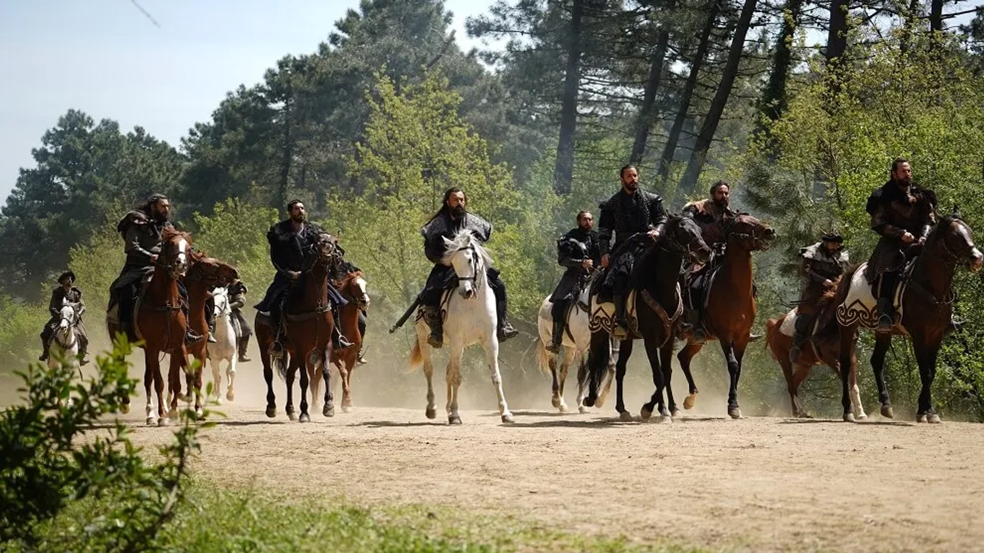 Mehmet Özgür, Korel Cezayirli, Emre Bulut, Baris Arduç, Burak Safak, Kutay Sungar, and Onur Ayçelik in Alparslan: The Great Seljuks (2021)