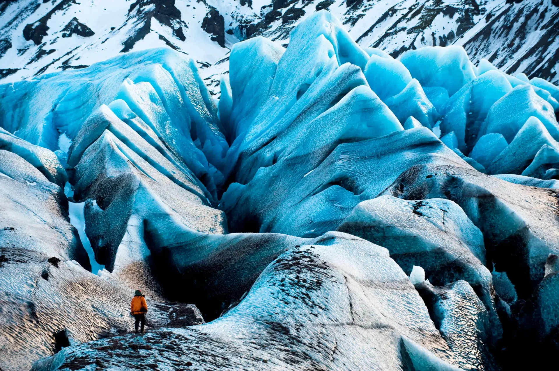 مستند در تعقیب یخ (Chasing Ice 2012)