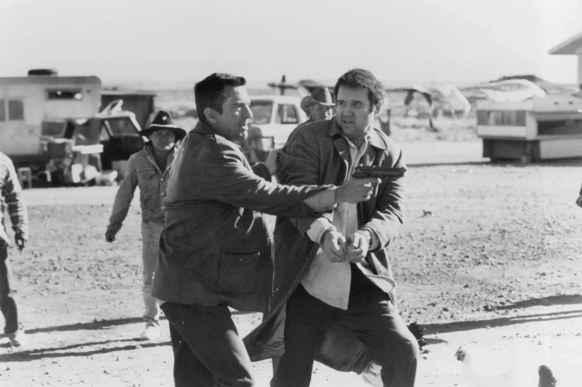 Robert De Niro and Charles Grodin in Midnight Run (1988)