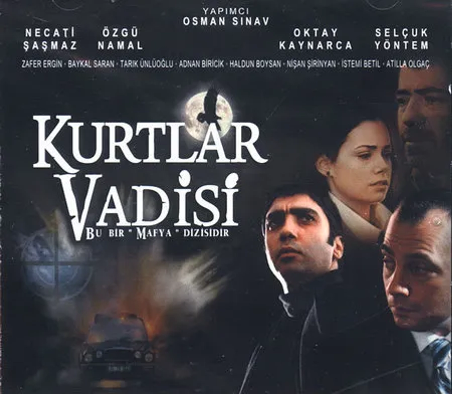 Selçuk Yöntem, Oktay Kaynarca, Özgü Namal, and Necati Sasmaz in The Valley of the Wolves (2003)