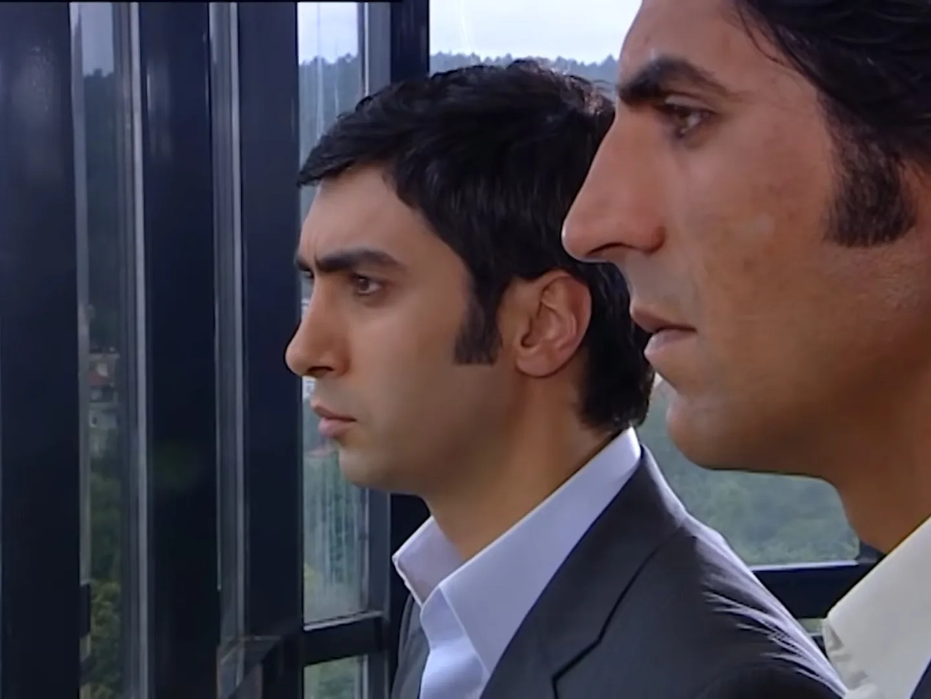 Necati Sasmaz and Kenan Çoban in The Valley of the Wolves (2003)