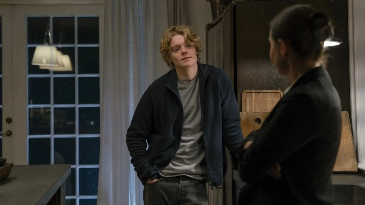 Lucas Lynggaard Tønnesen in Borgen (2010)