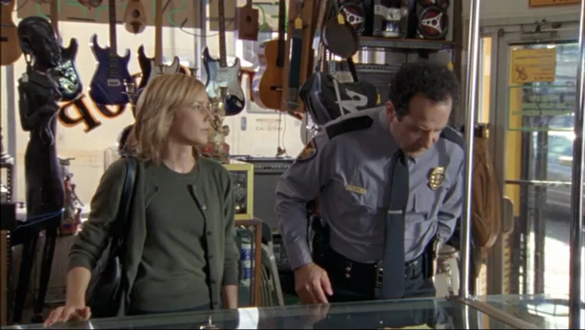 Tony Shalhoub and Traylor Howard in Monk (2002)