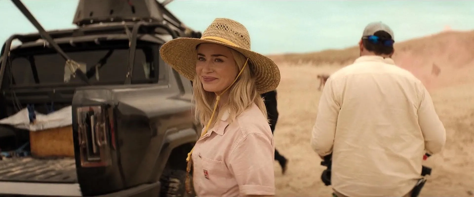 Emily Blunt and Adam Dunn in The Fall Guy (2024)