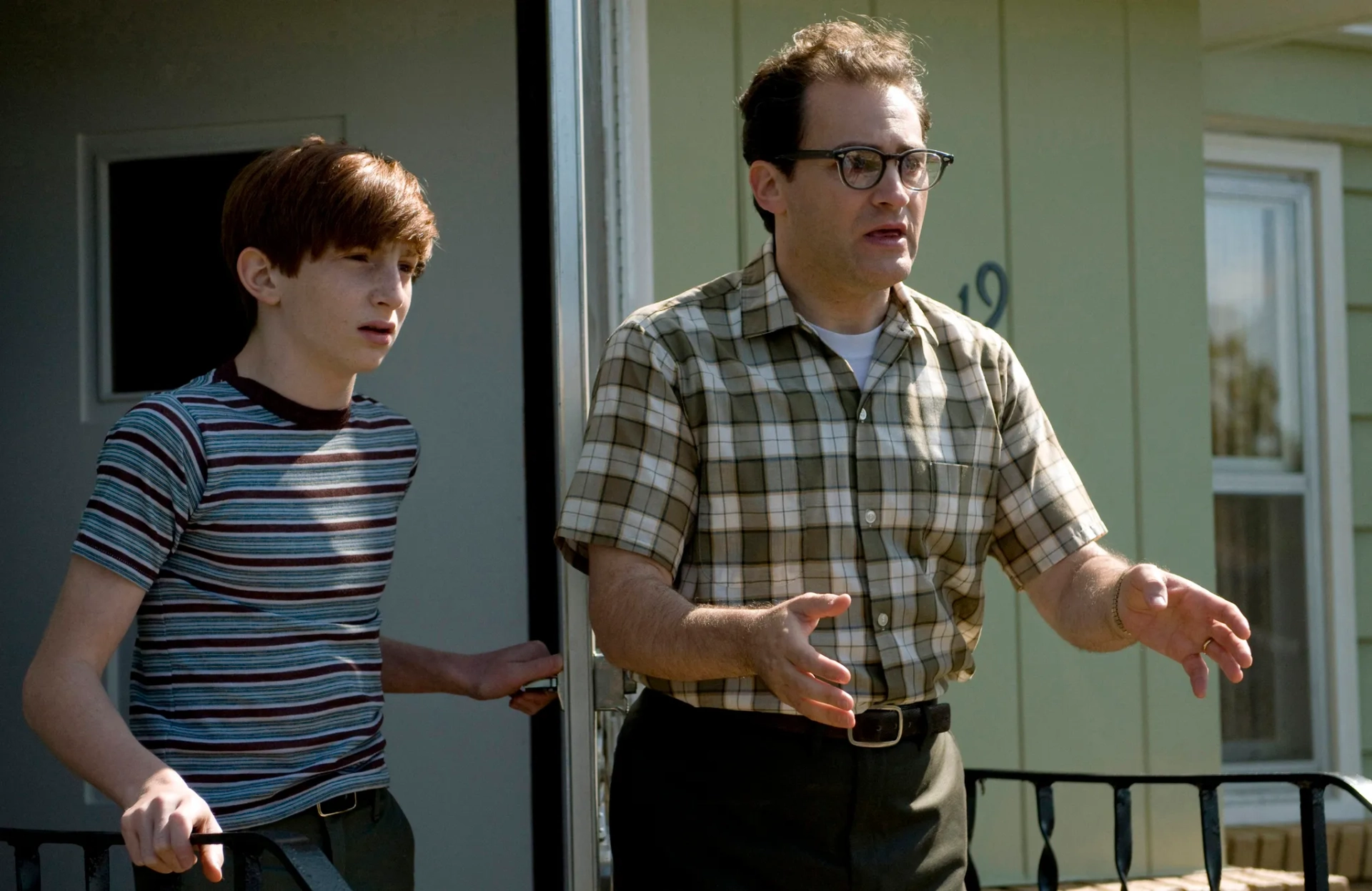 Michael Stuhlbarg and Aaron Wolff in A Serious Man (2009)