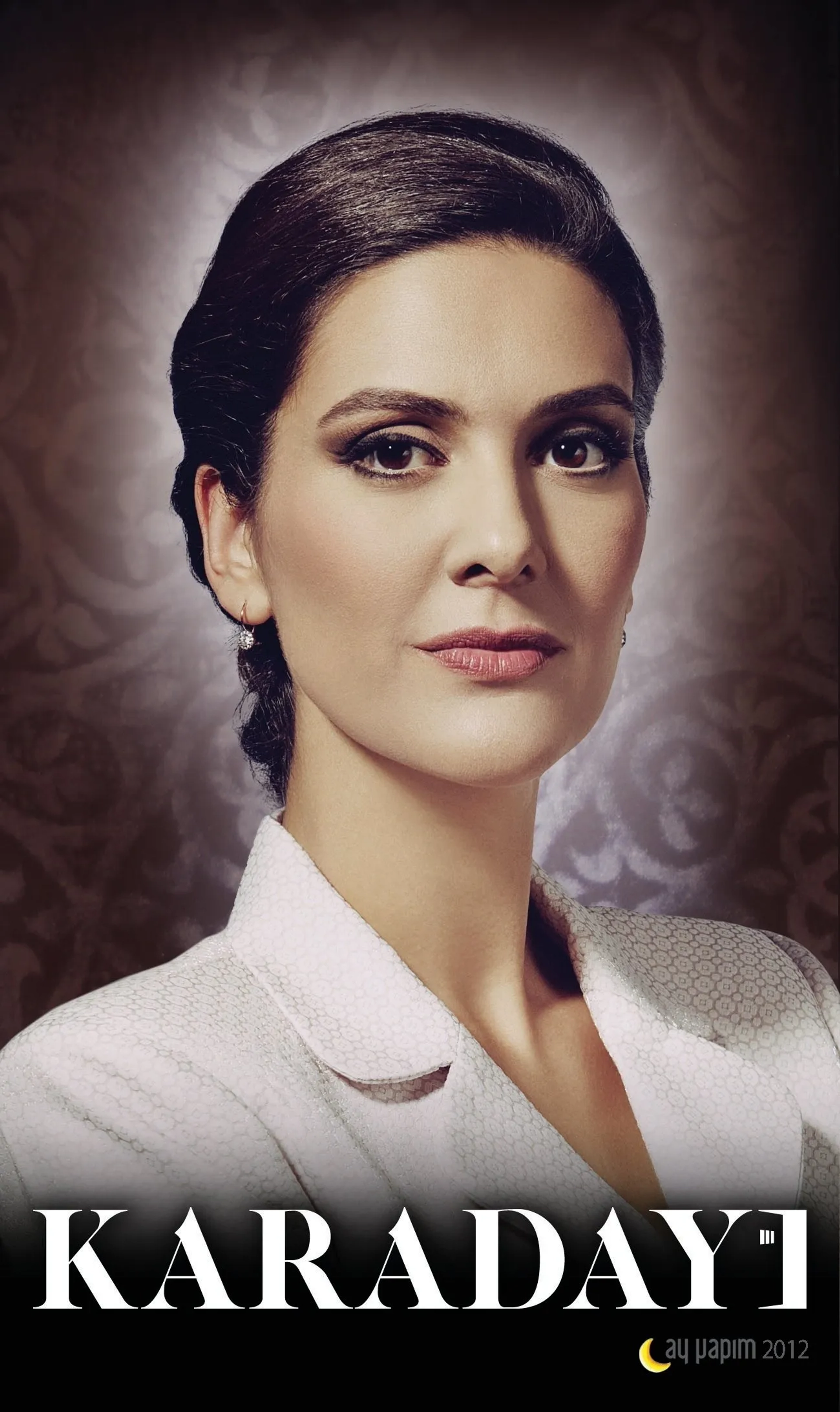 Bergüzar Korel in Karadayi (2012)