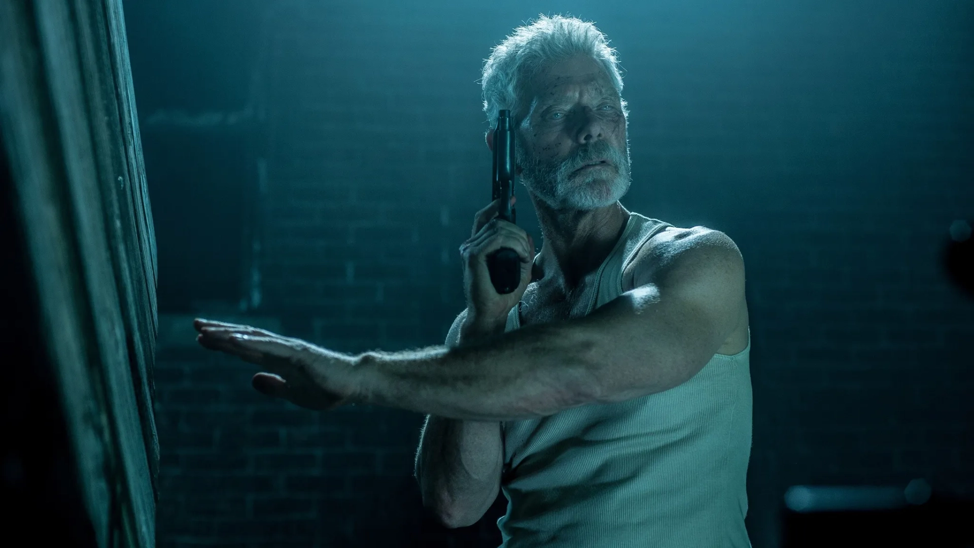 فیلم نفس نکش (Don't Breathe 2016)