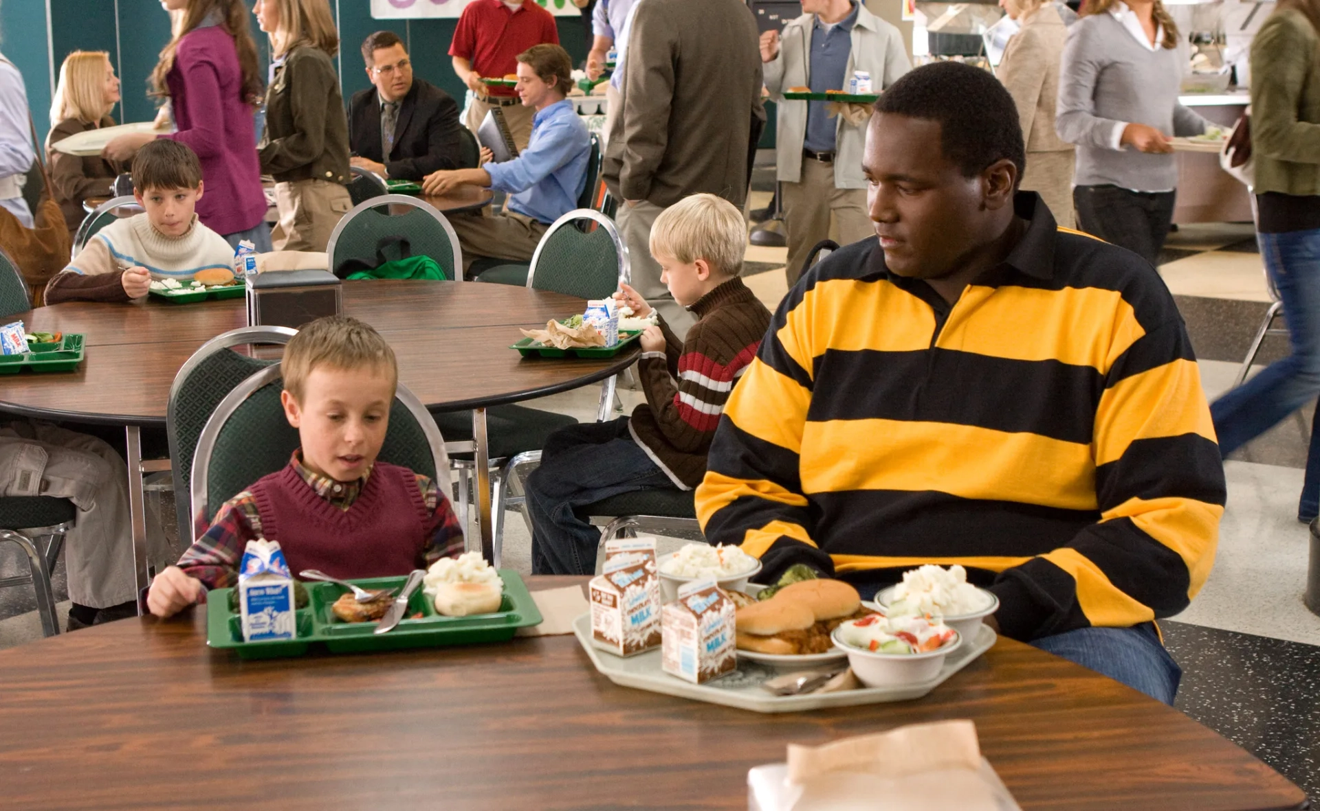 Jae Head and Quinton Aaron in The Blind Side (2009)