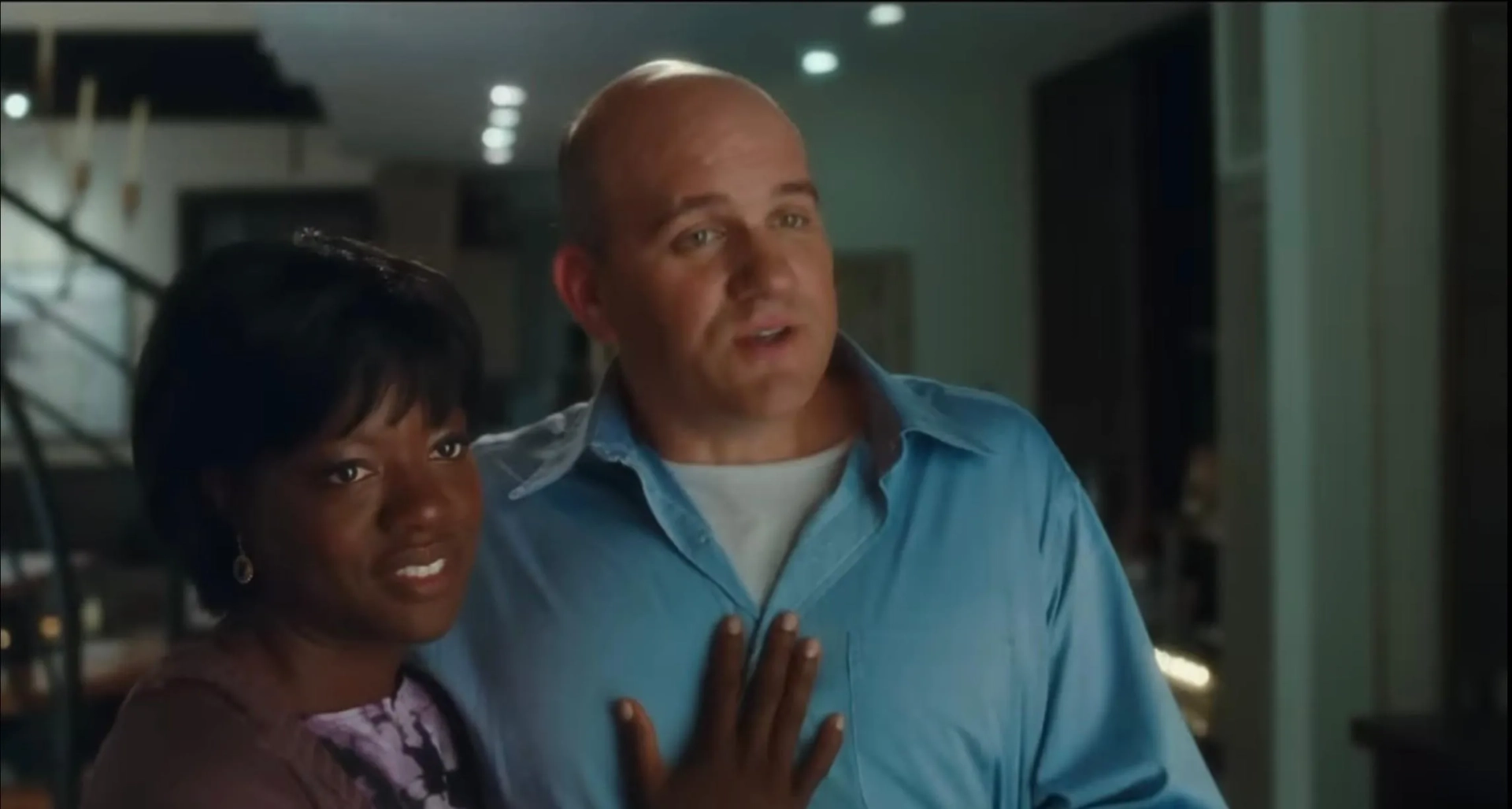 Mike O'Malley and Viola Davis in Eat Pray Love (2010)