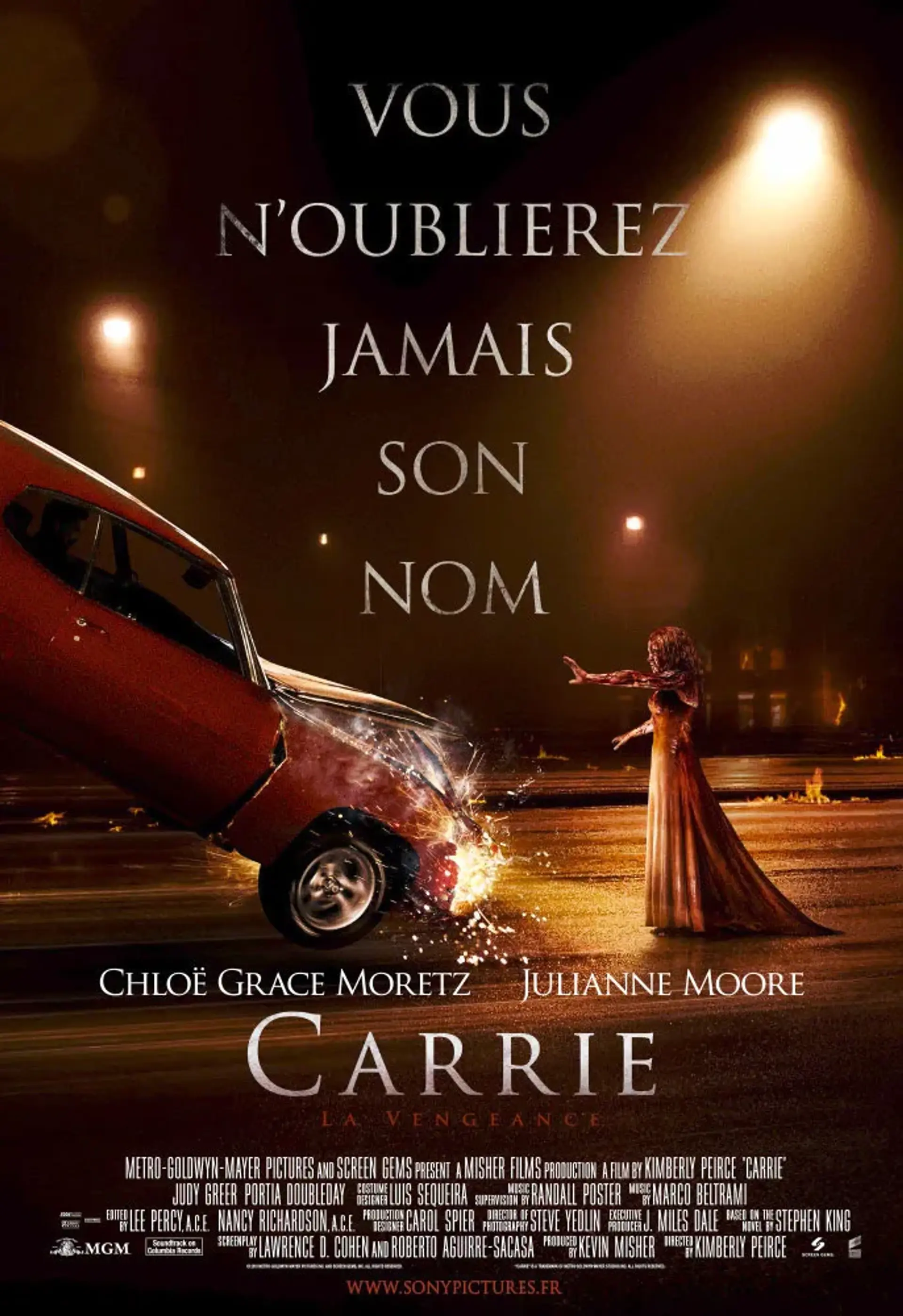 فیلم کری (Carrie 2013)