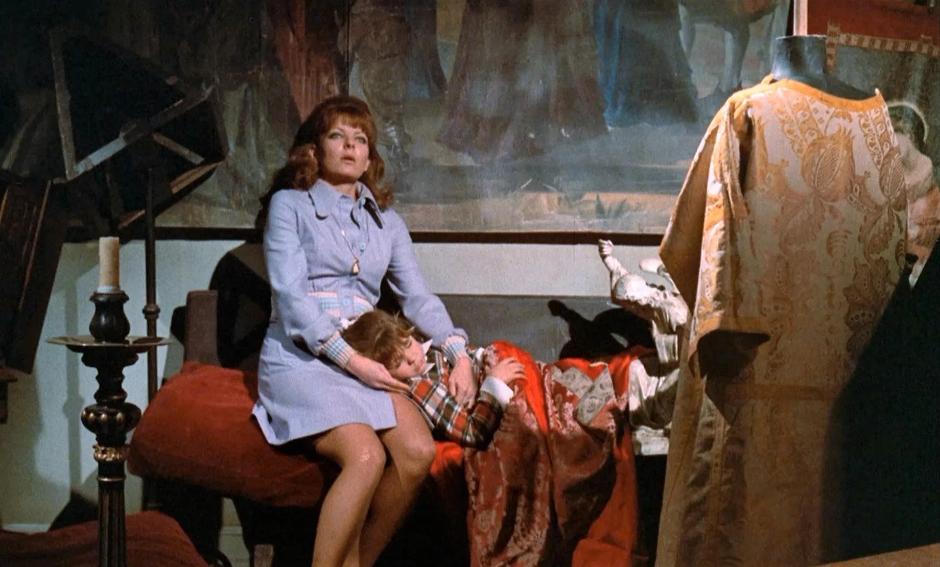Lone Fleming and Maria Nuria in Return of the Evil Dead (1973)