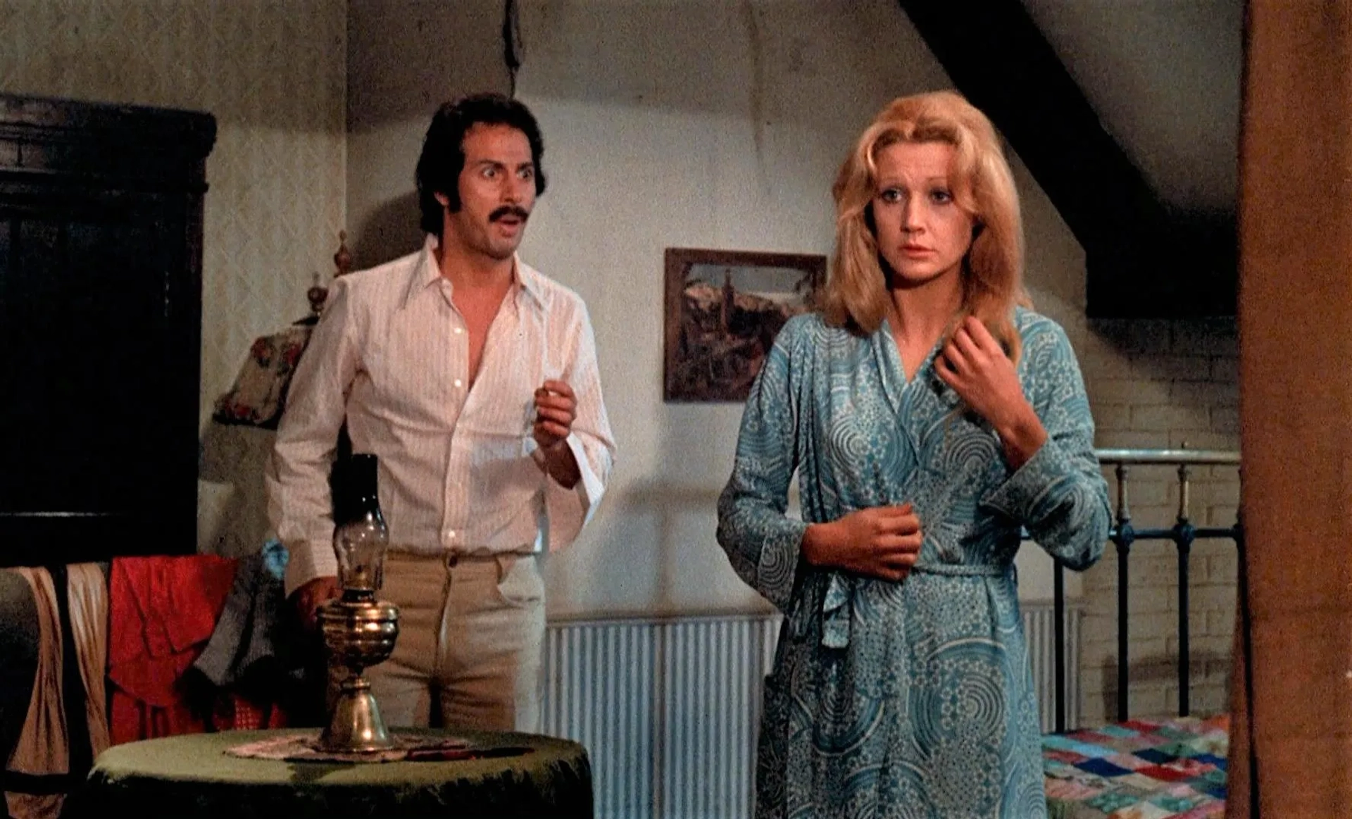 José Thelman and Loreta Tovar in Return of the Evil Dead (1973)