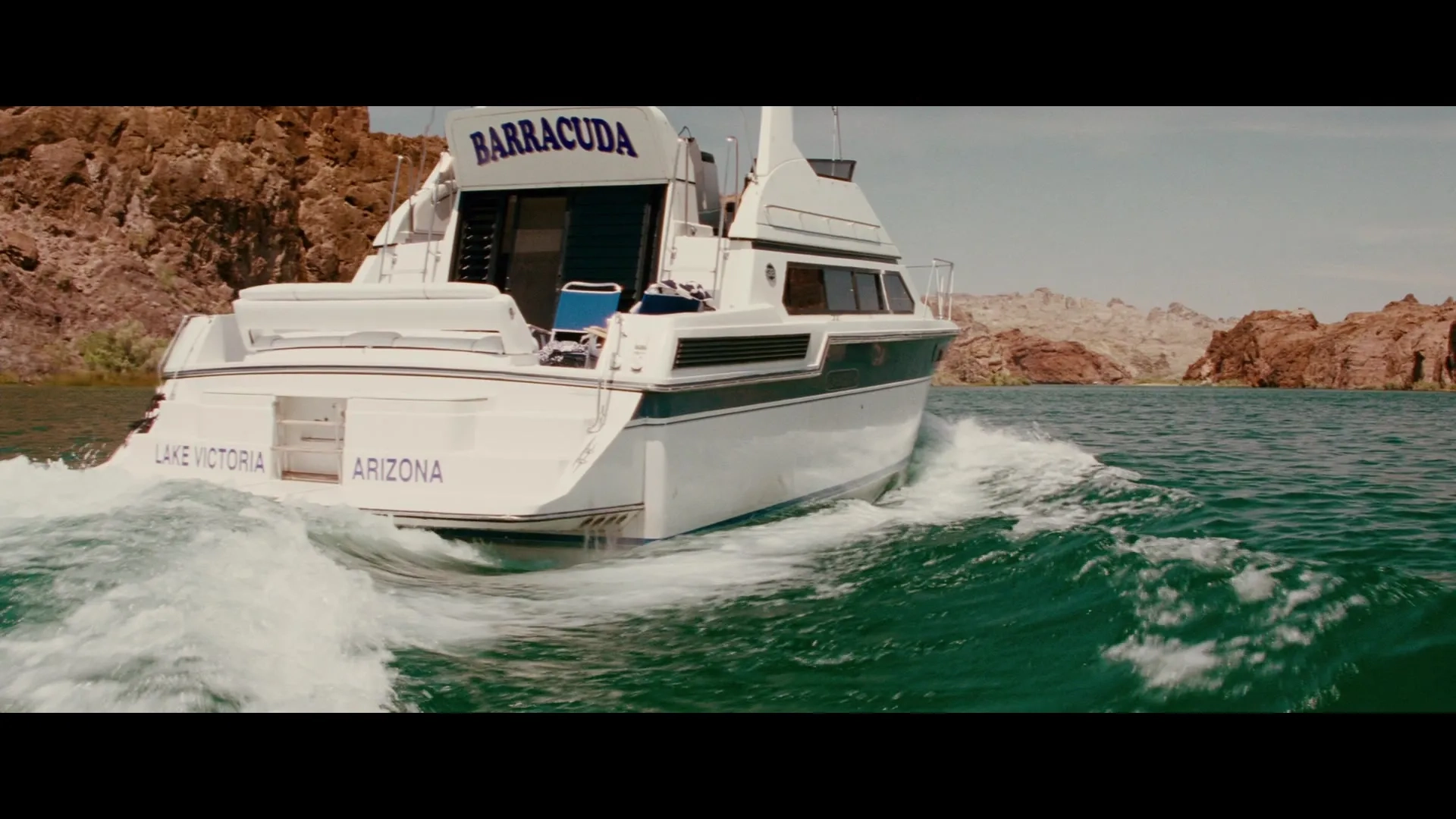 فیلم پیرانا سه‌بعدی (Piranha 3D 2010)