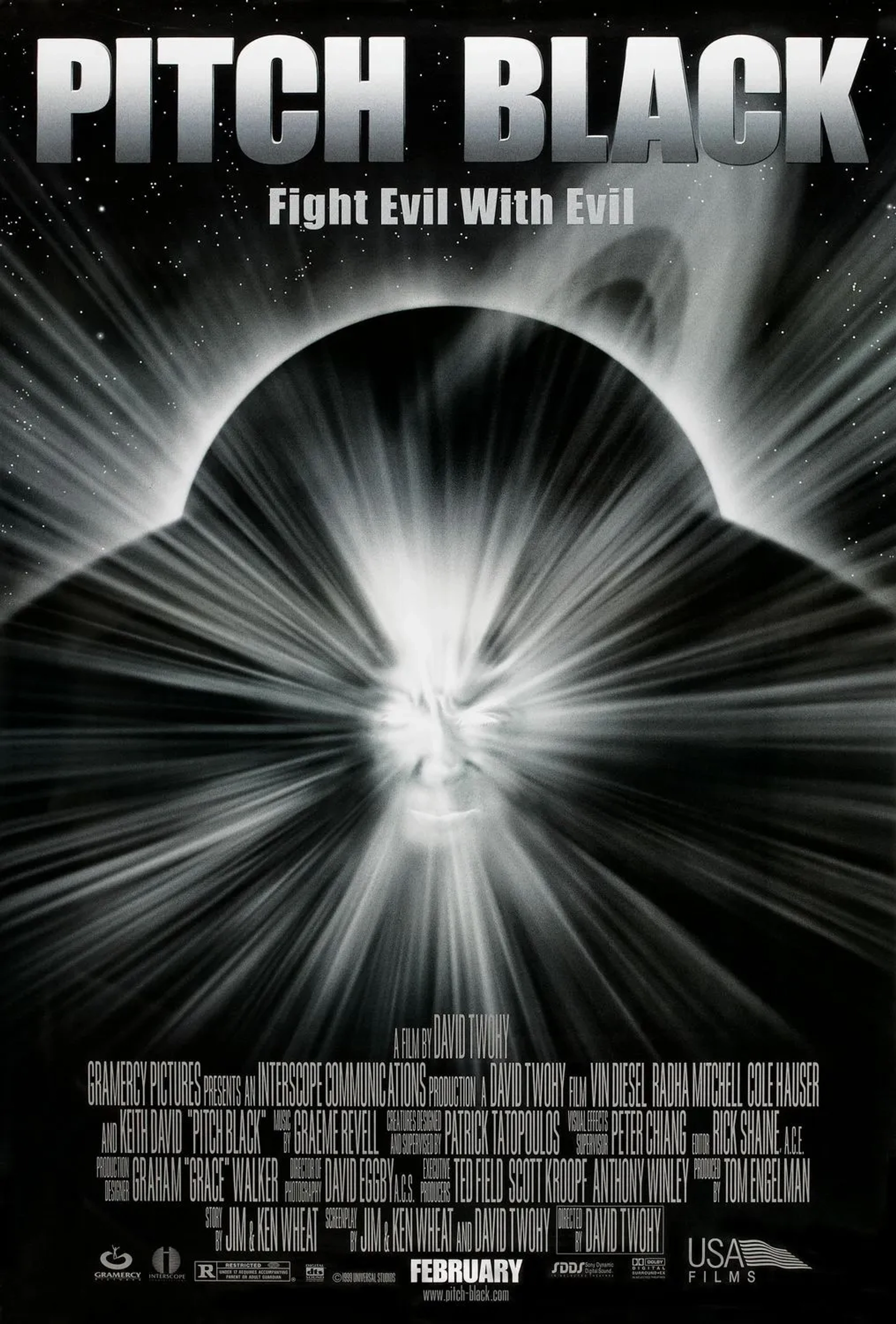 فیلم قیرگون (Pitch Black 2000)