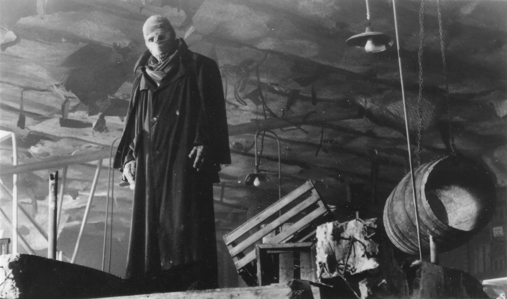 فیلم مرد تاریکی (Darkman 1990)