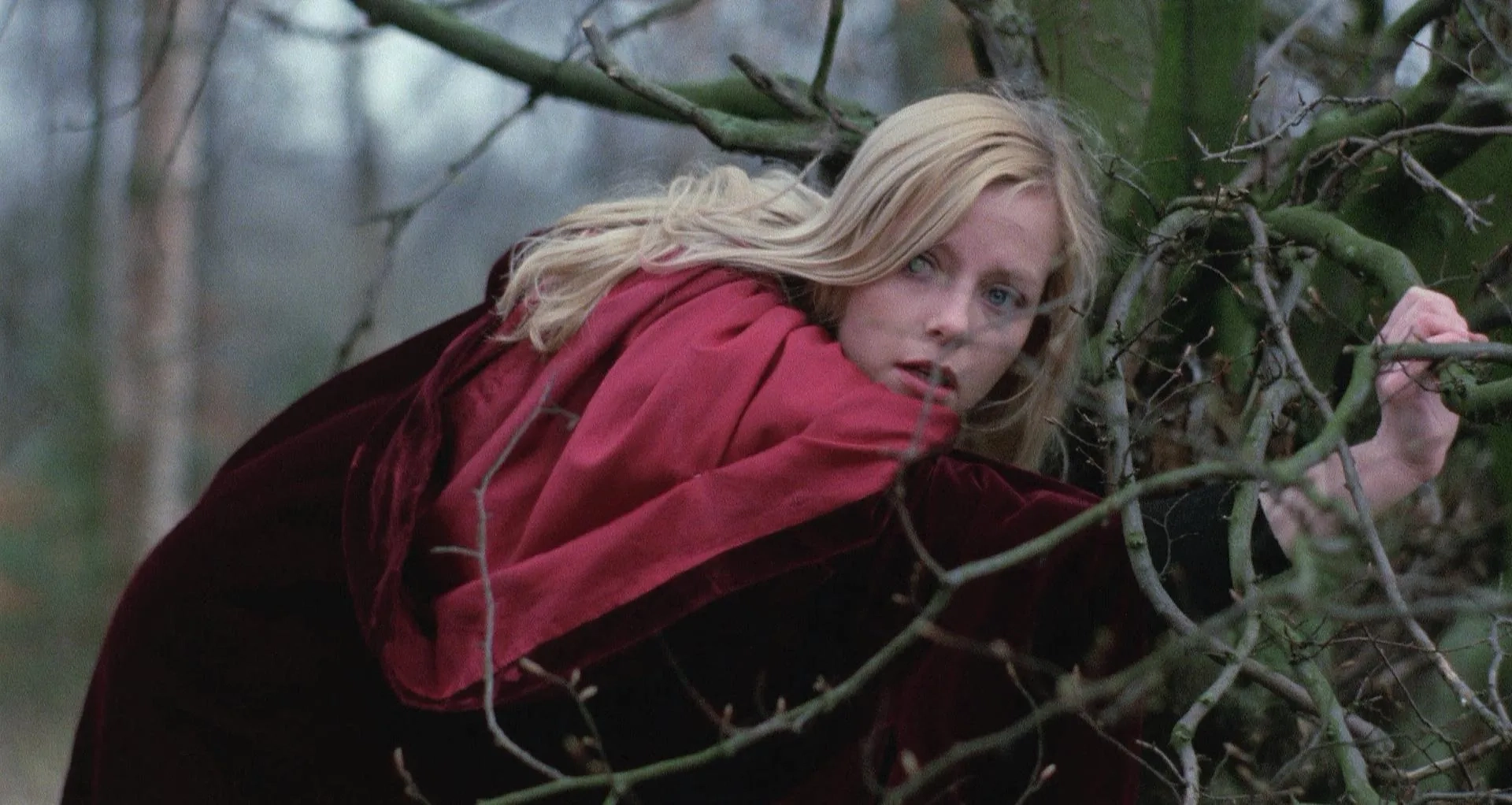 فیلم خون آشام ها (Vampyres 1974)