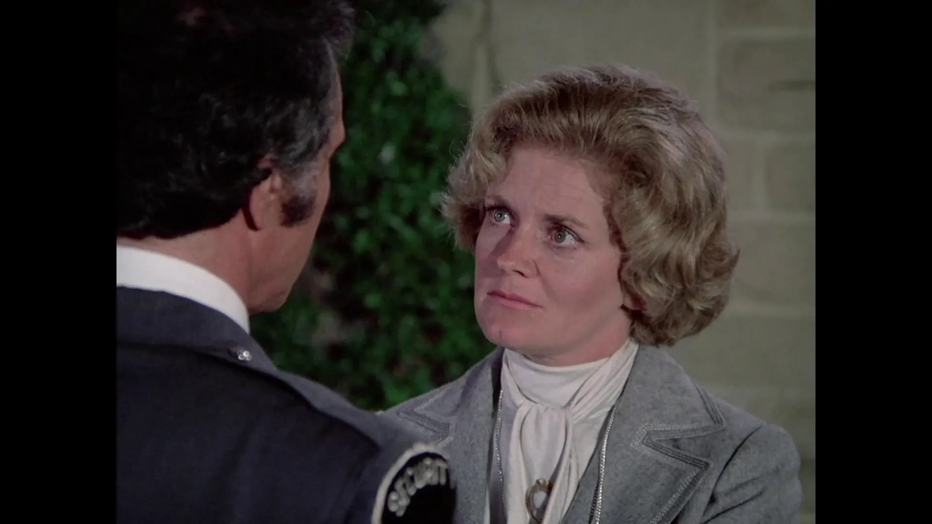 Peter S. Feibleman and Joyce Van Patten in Columbo: Old Fashioned Murder (1976)